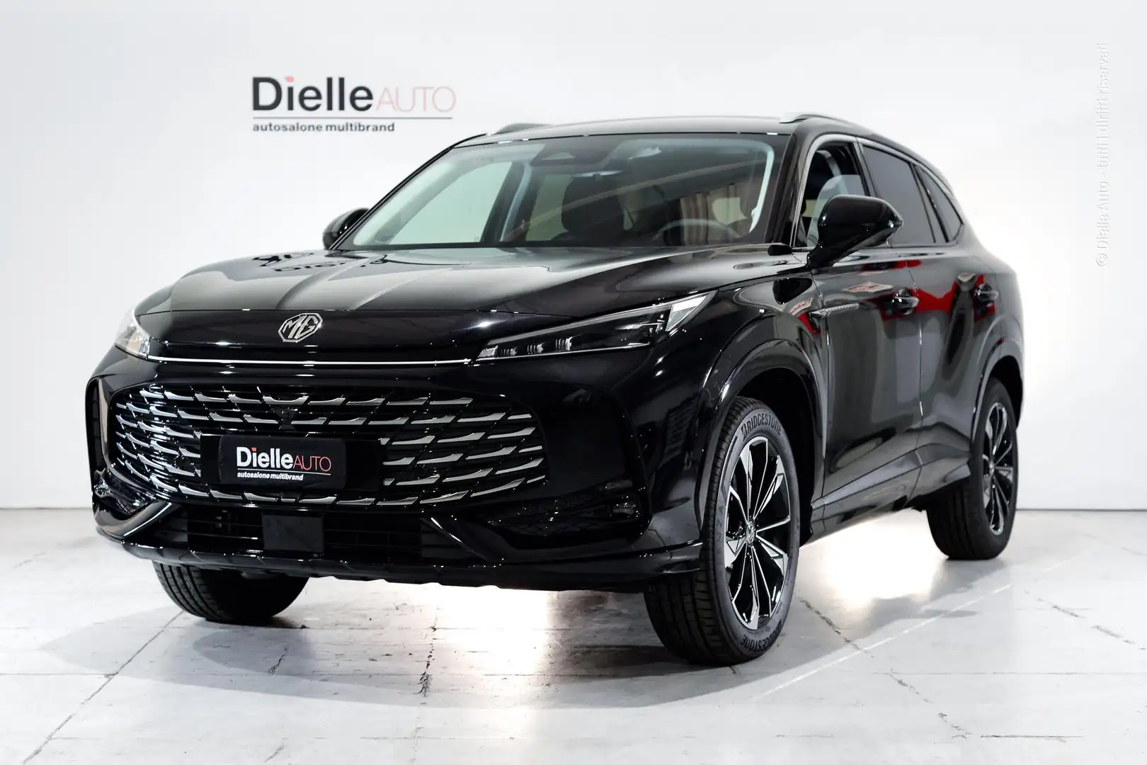 MG HS NEW HS 1.5 hybrid+ Comfort auto Schwarz - 1