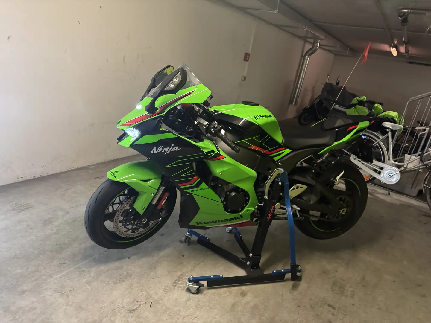 Kawasaki Ninja ZX-10R - 2