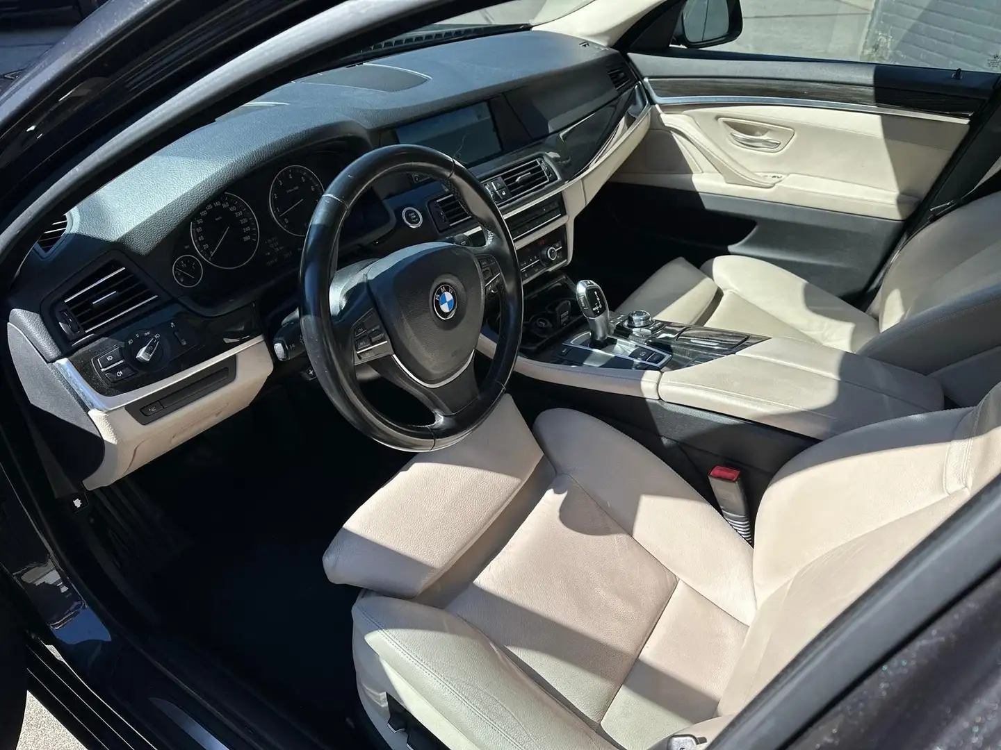 BMW 528 5-serie 528i 258PK High Ex | Head-up | Navi | Leer Gris - 2