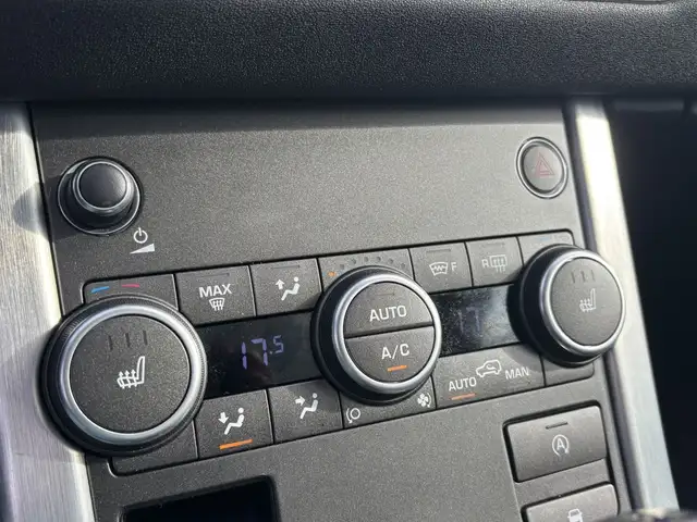 Land Rover Range Rover Evoque view 19