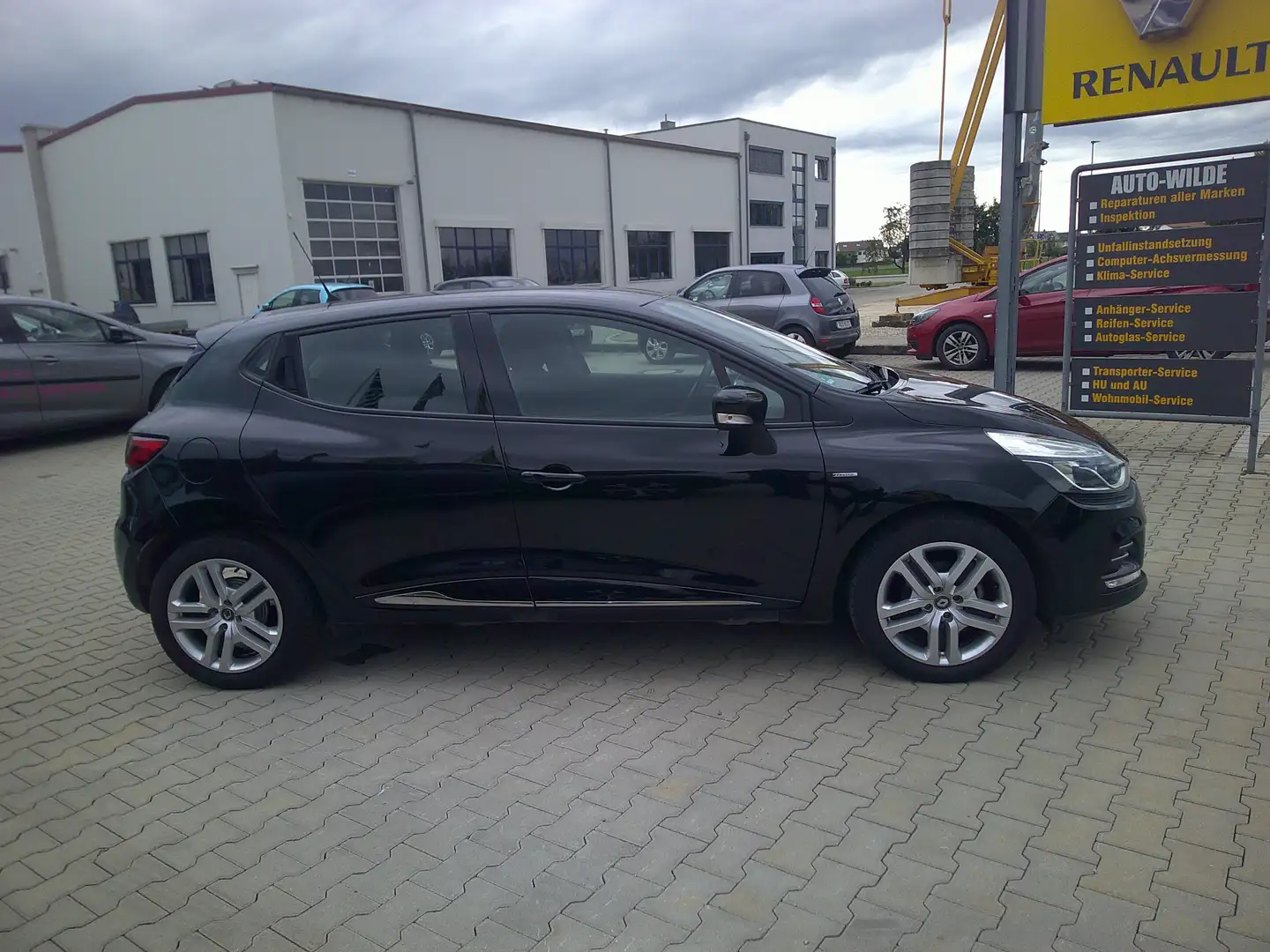 Renault Clio Limited Noir - 1