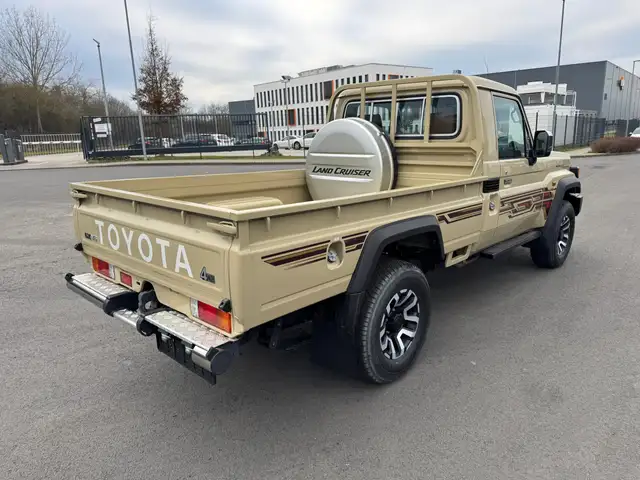 Toyota Land Cruiser GRJ 79 SC Aut. LX-Z FaceLift SOFORT Ansicht 4