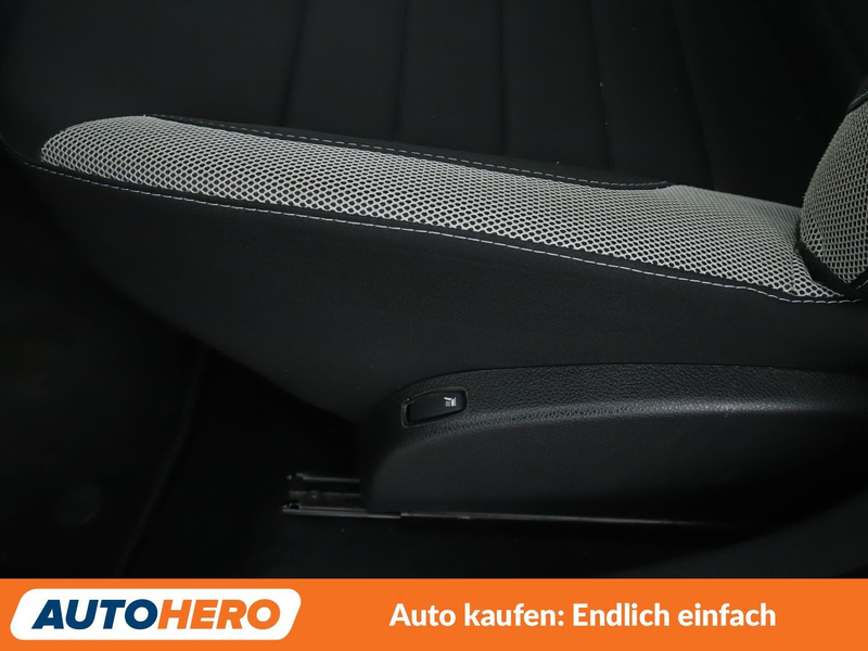 Dacia Lodgy 1.3 TCe Stepway*NAVI*PDC*SHZ*KLIMA*TEMPO* — photo 27