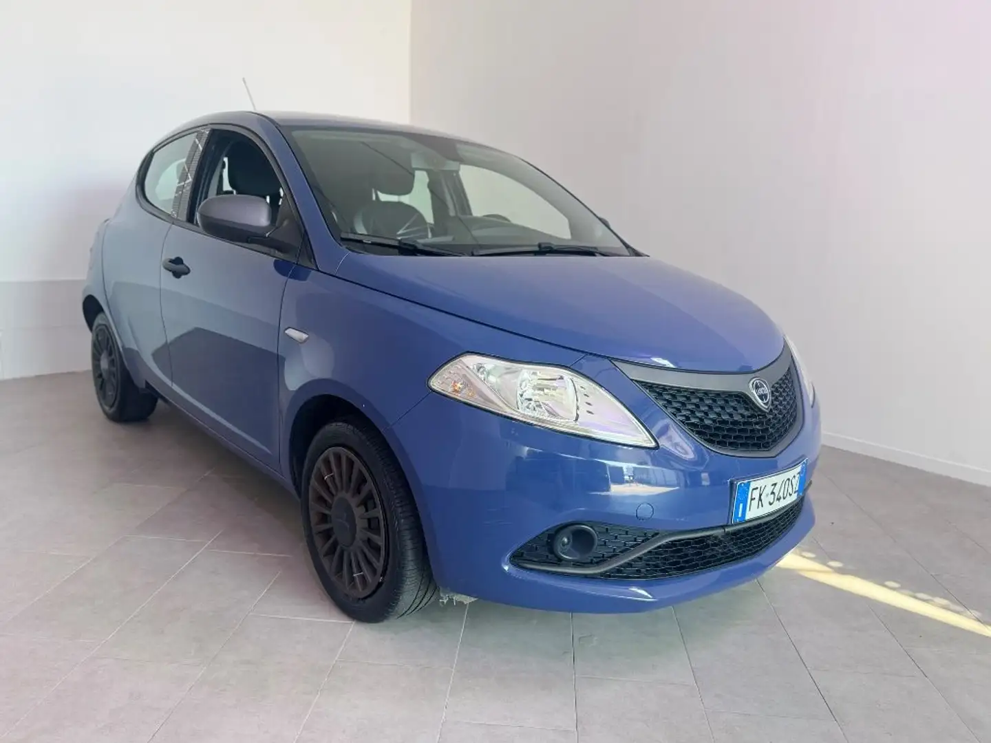 Lancia Ypsilon 1.2 69 CV 5 porte Gold - 2