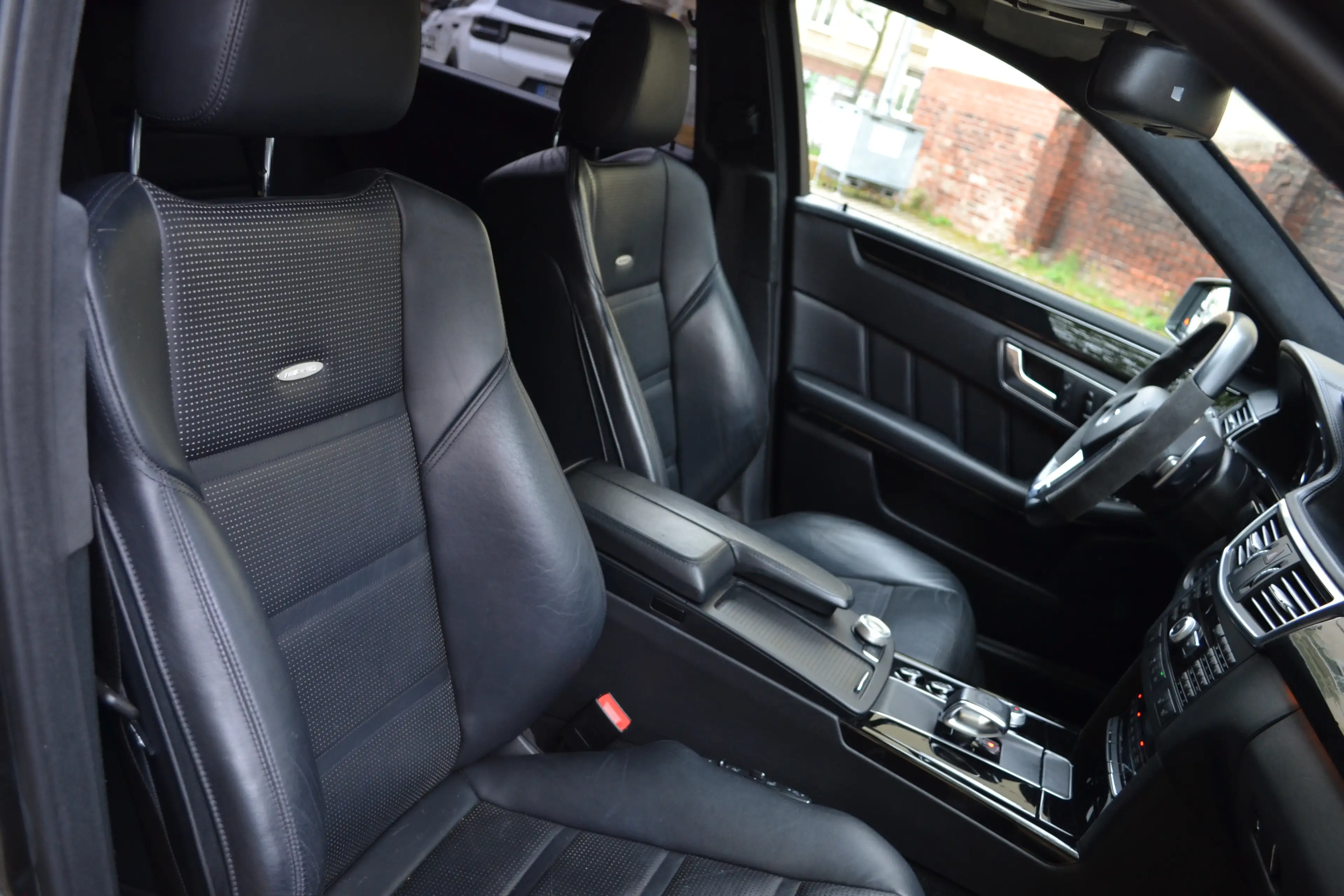 Mercedes-Benz E 63 AMG E 63 AMG (212.274) — photo 12