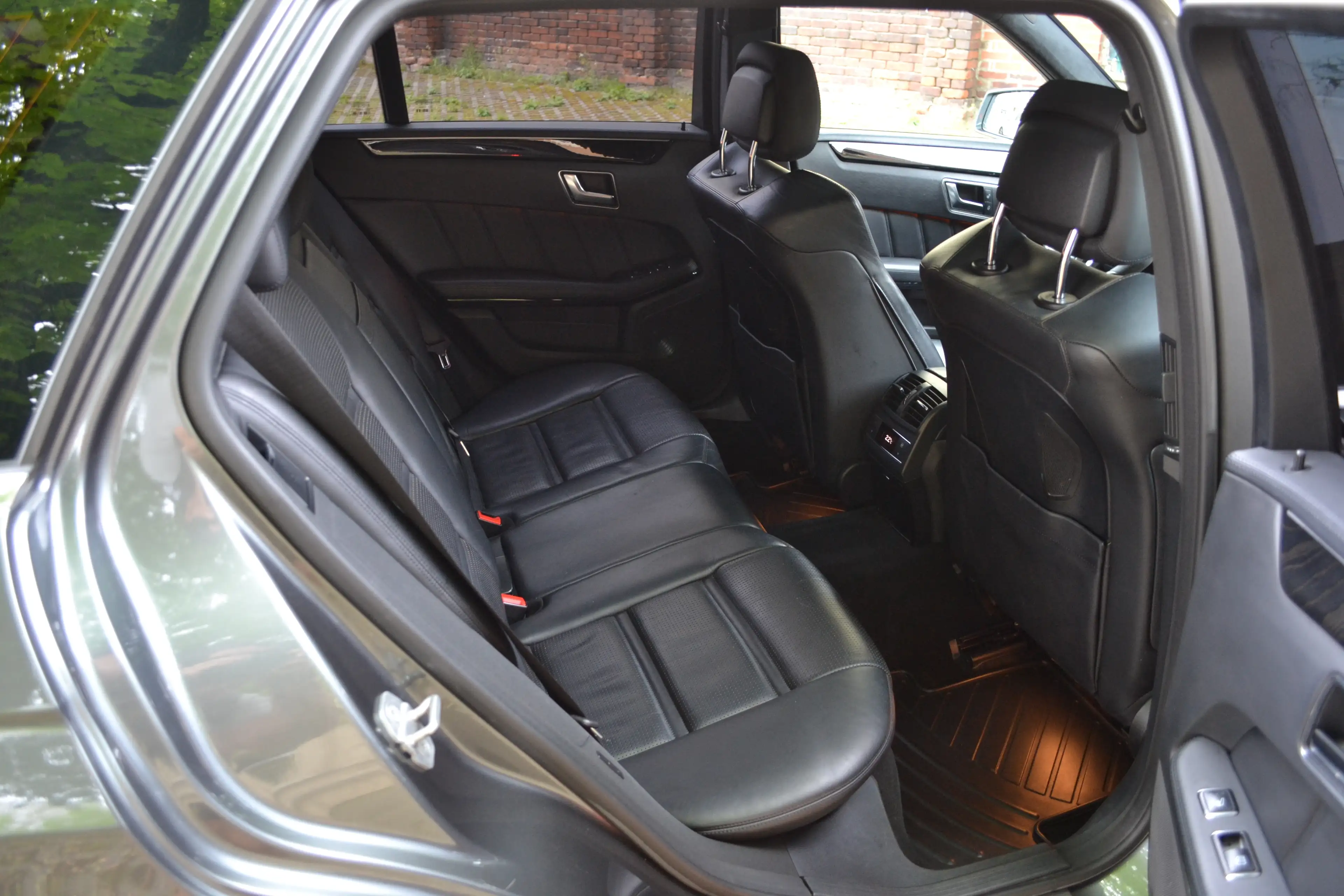 Mercedes-Benz E 63 AMG E 63 AMG (212.274) — photo 10