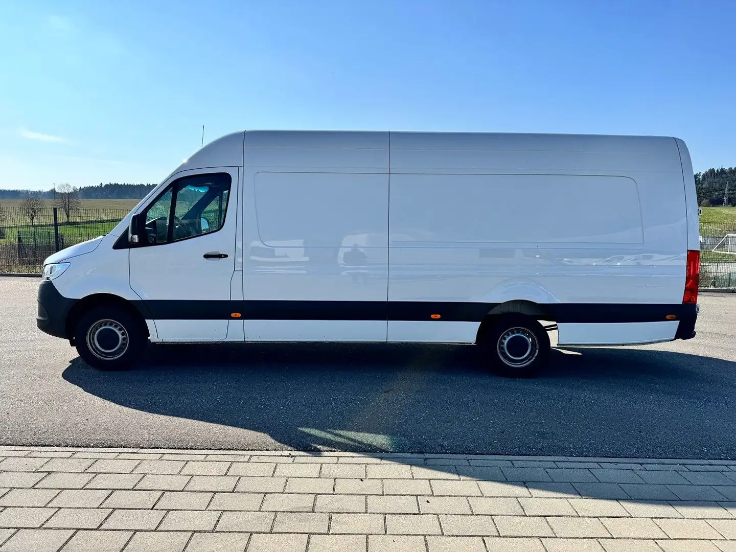 Mercedes-Benz Sprinter 317 CDI Maxi Lang Extralang XXL MBUX Blanc - 2