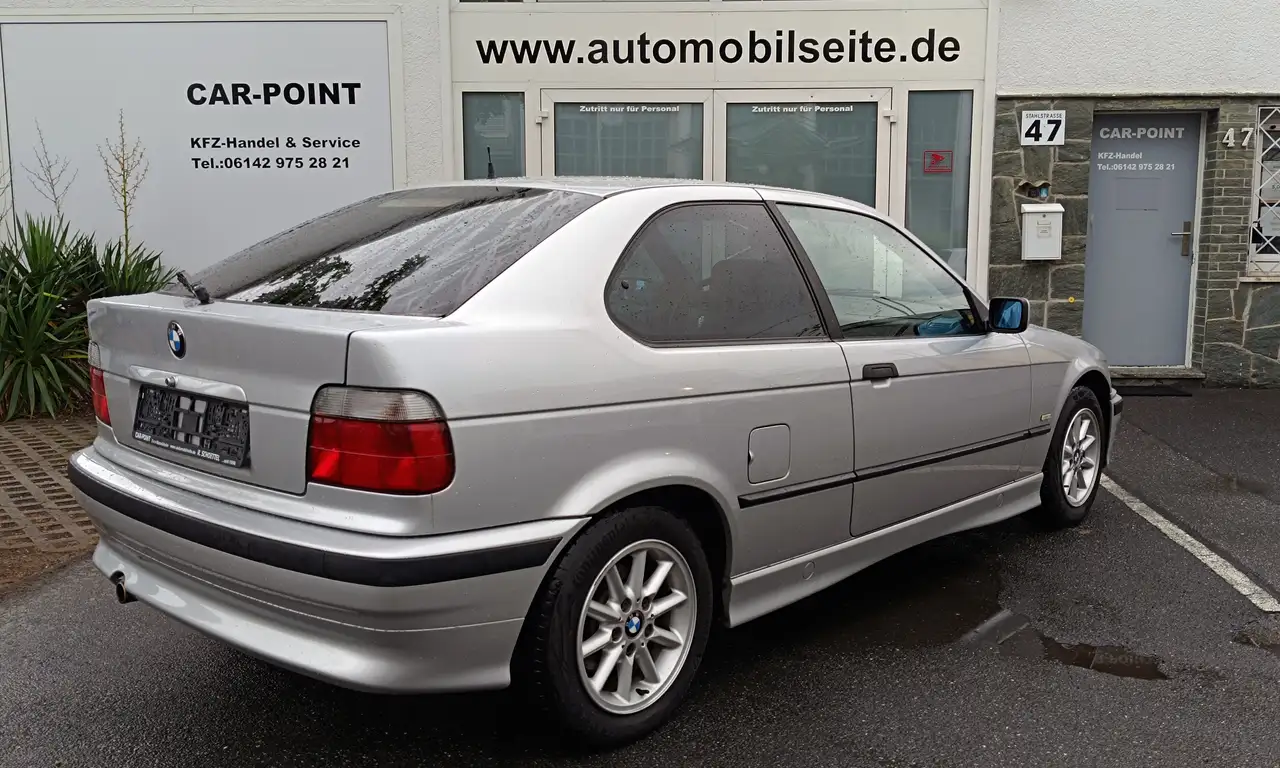 BMW 316 i Comp Exclusiv Edition*KLIMA*LEDER*AUTOMATIK, foto 4