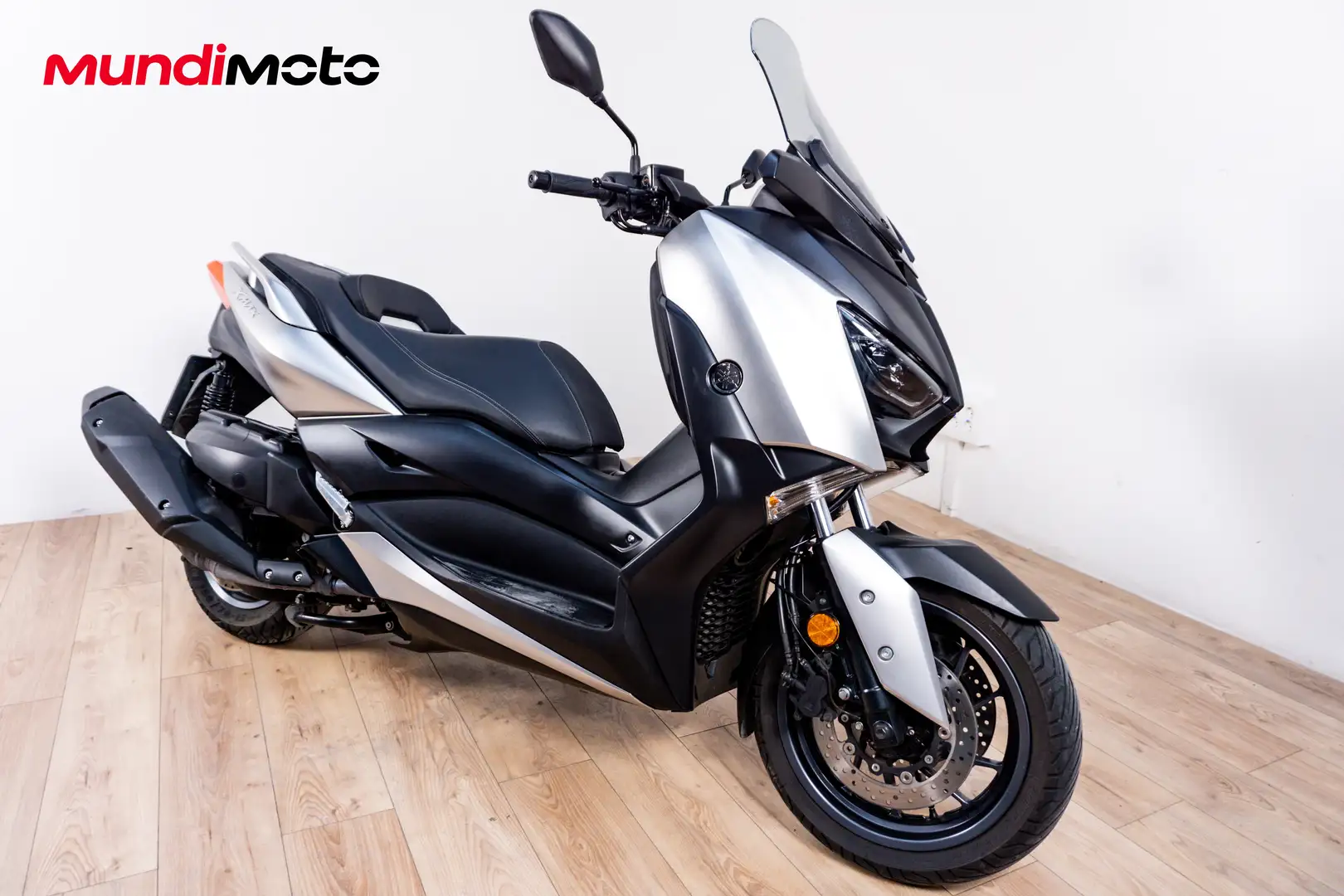Yamaha X-Max 400 - 2