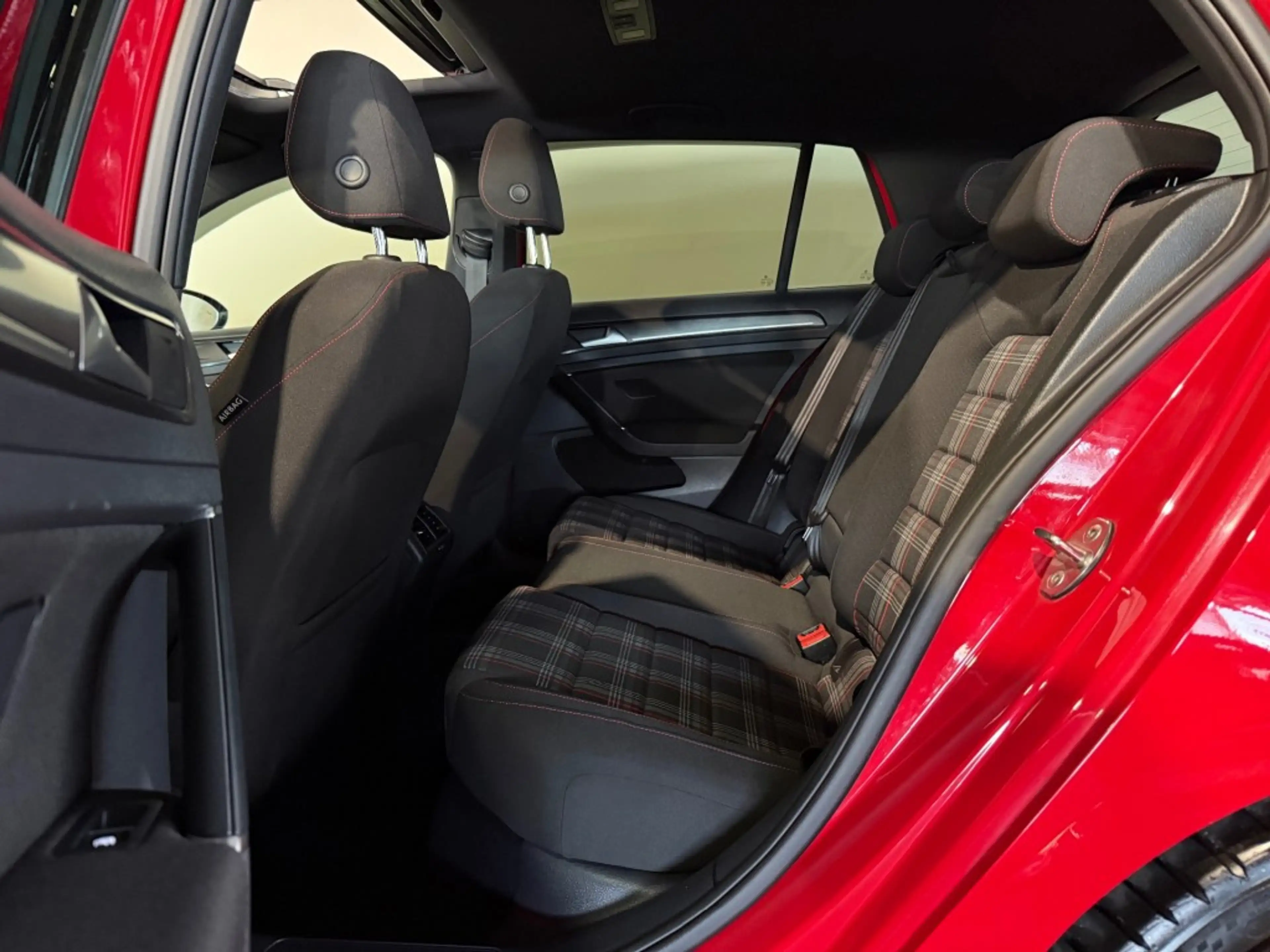 Volkswagen Golf GTI 2.0 TSI GTI PERF. l BOMVOL l PANO l VIRTUAL l DYNE — photo 42