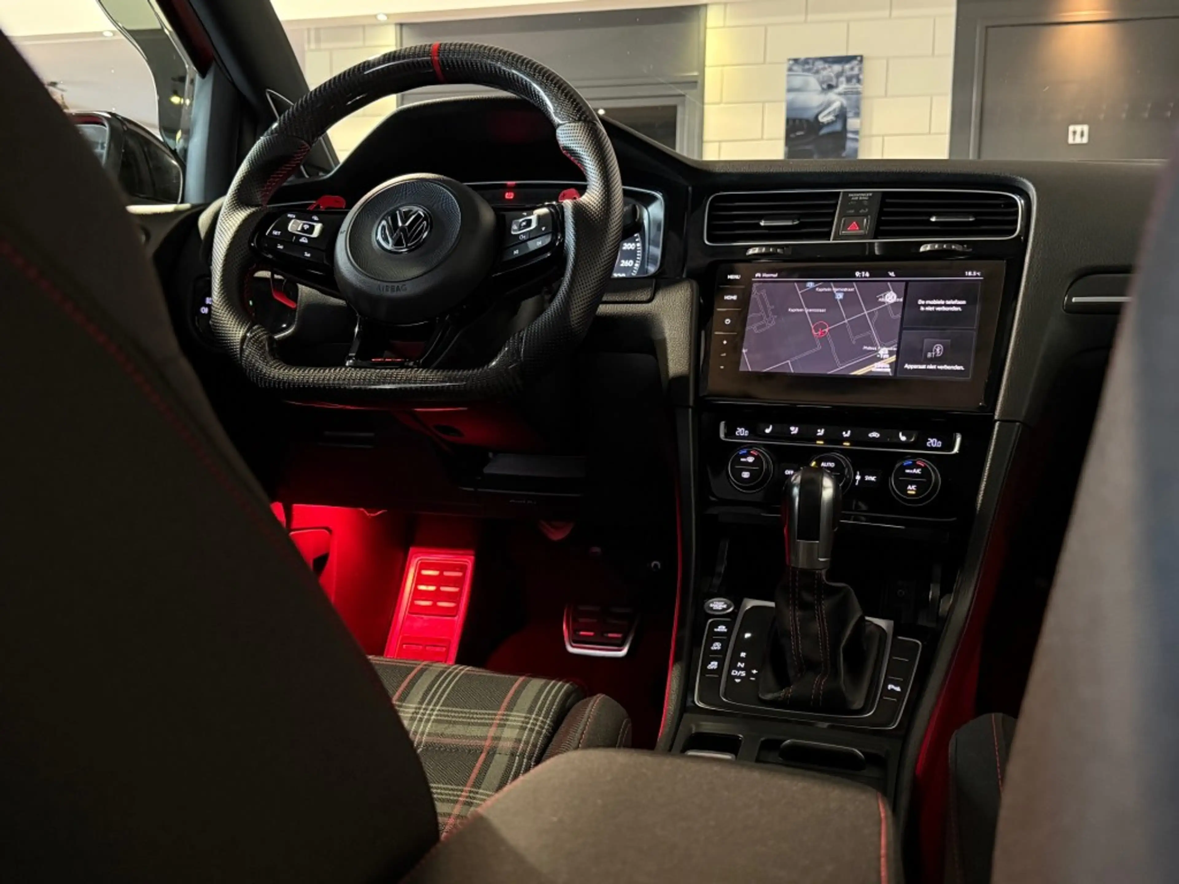 Volkswagen Golf GTI 2.0 TSI GTI PERF. l BOMVOL l PANO l VIRTUAL l DYNE — photo 15