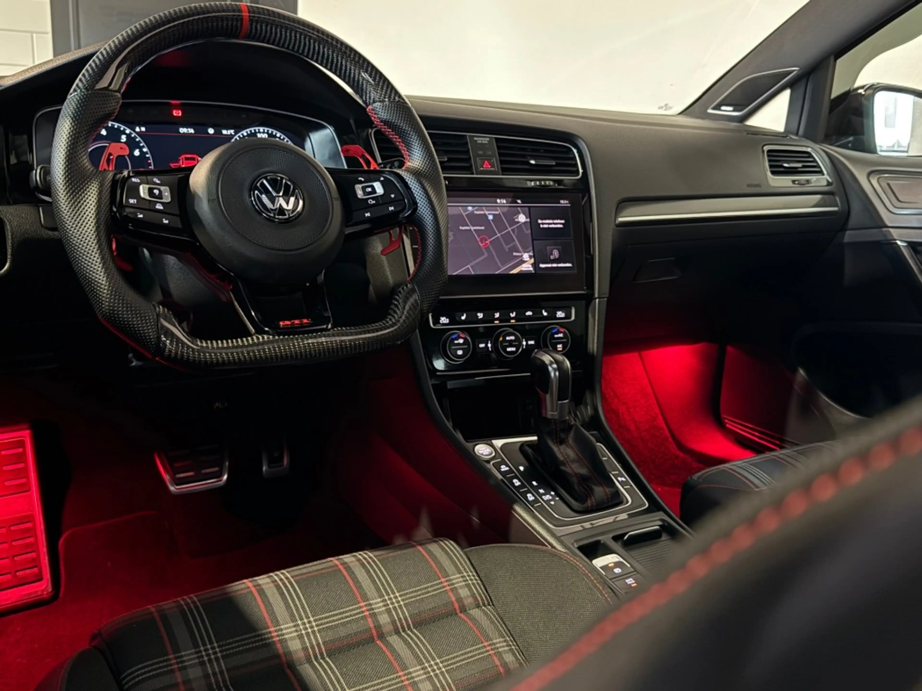 Volkswagen Golf GTI 2.0 TSI GTI PERF. l BOMVOL l PANO l VIRTUAL l DYNE — photo 16