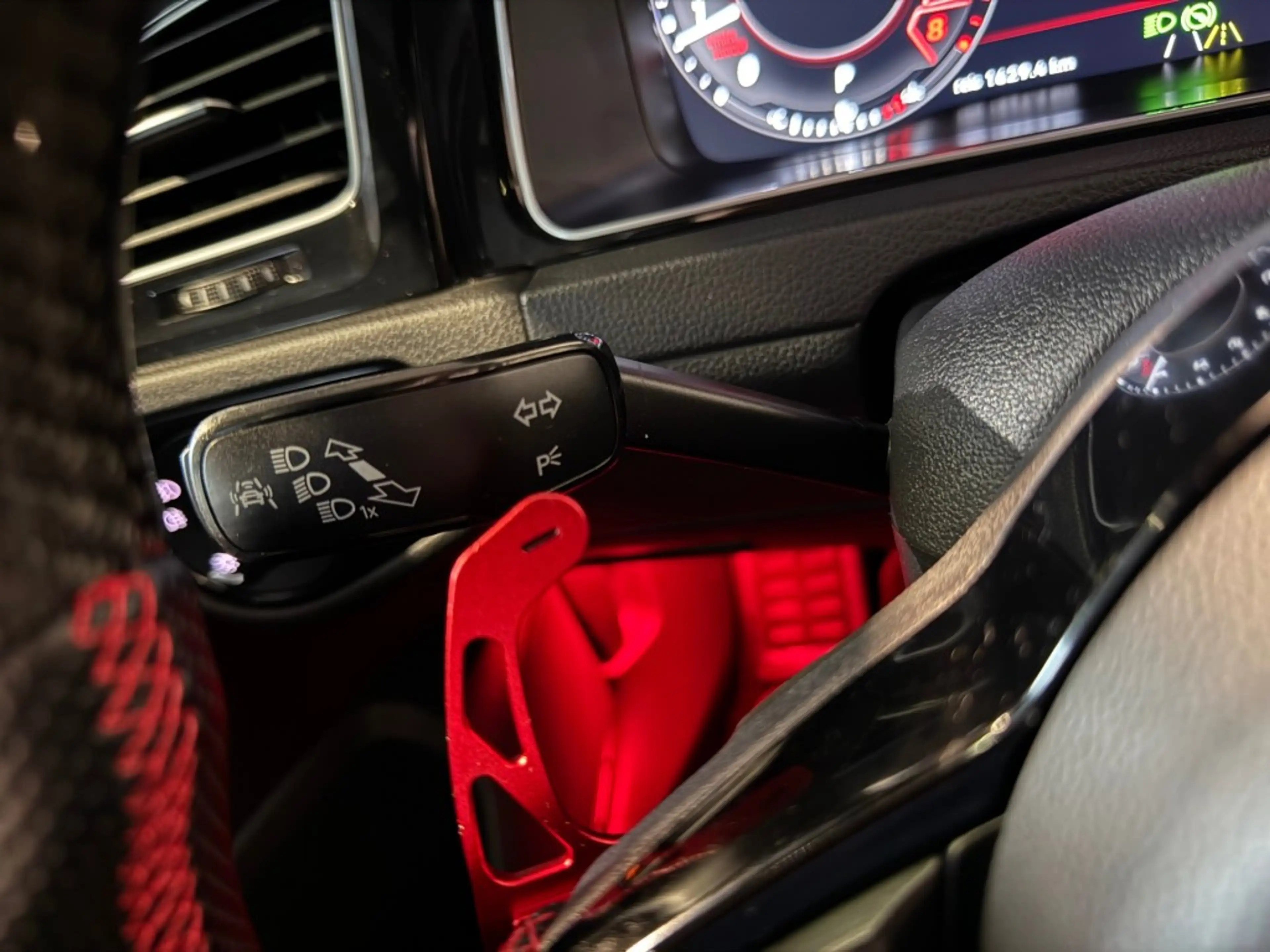 Volkswagen Golf GTI 2.0 TSI GTI PERF. l BOMVOL l PANO l VIRTUAL l DYNE — photo 22