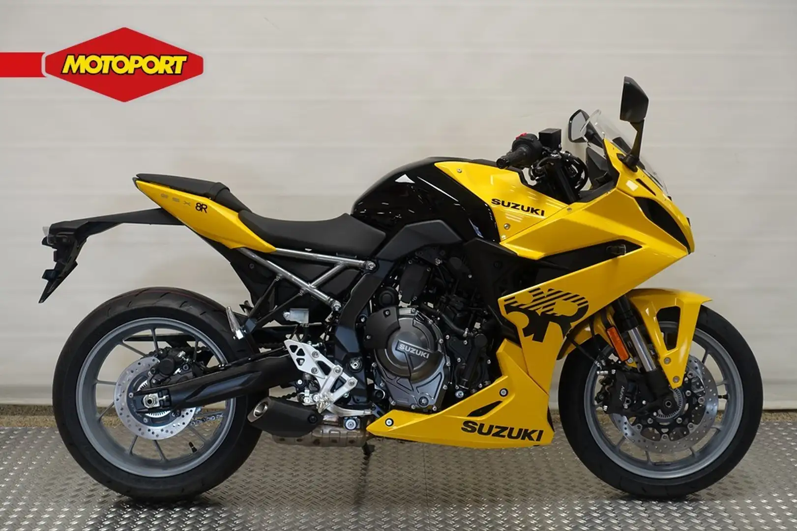 Suzuki GSX 8R Negru - 1