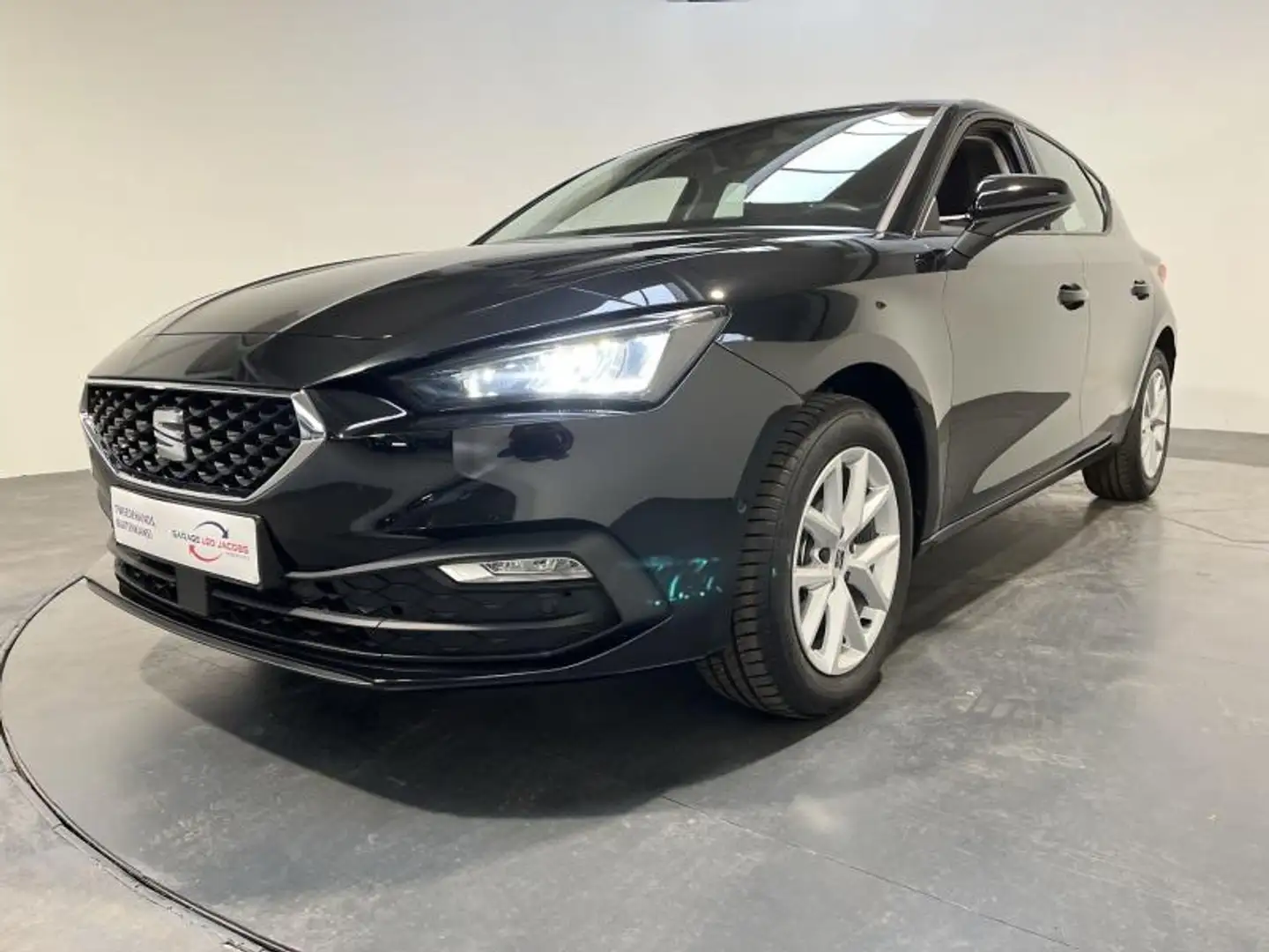 SEAT Leon / Leon Style Zwart - 1