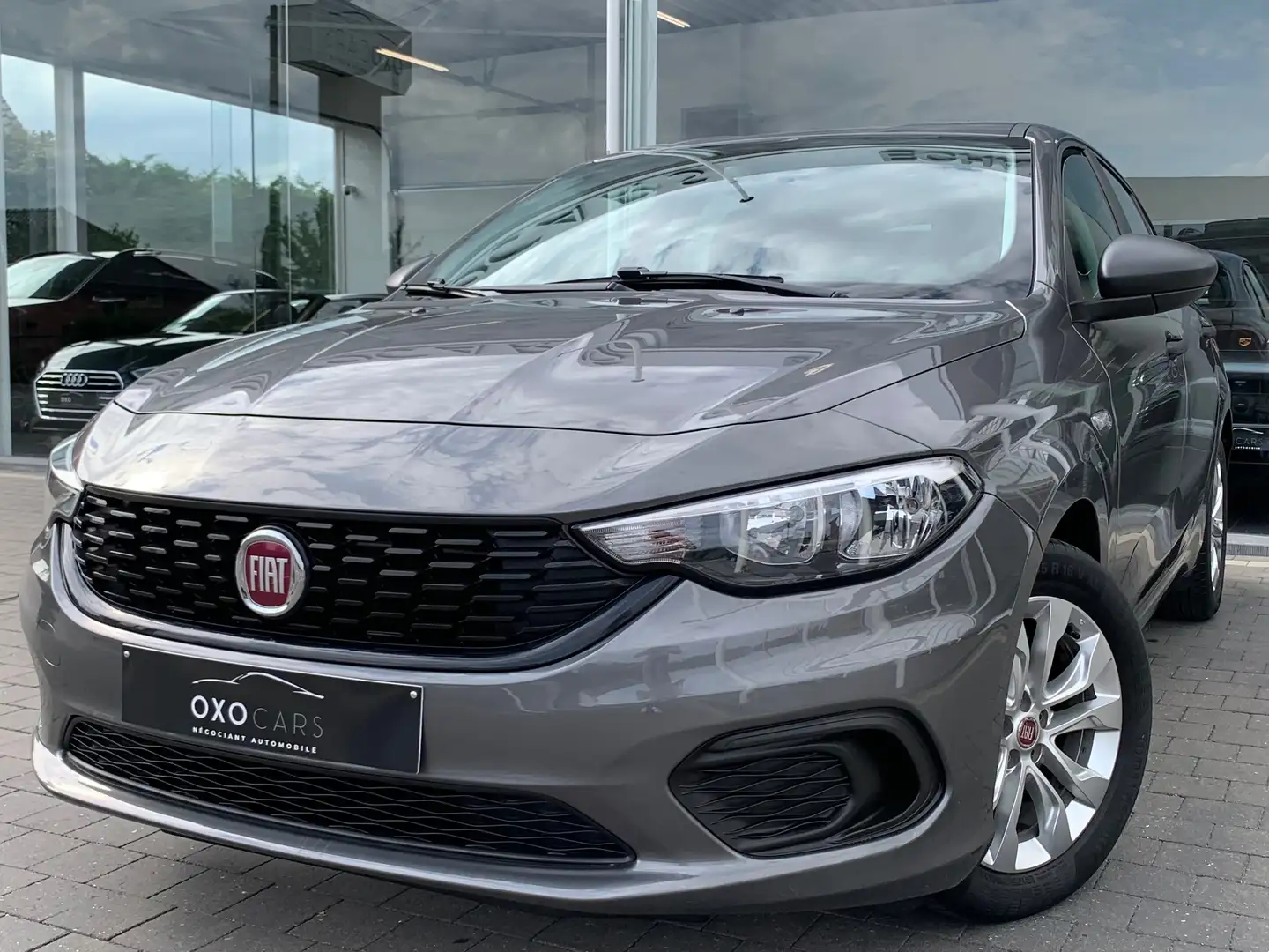 Fiat Tipo 1.4i / GPS / Clim auto / Cruise / GARANTIE Gris - 1