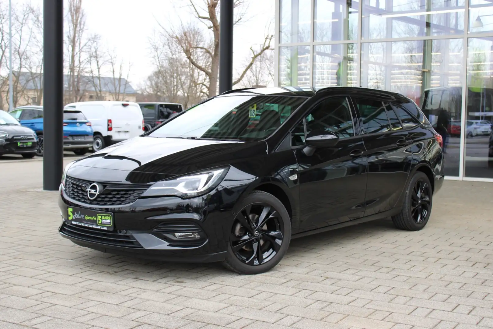Opel Astra K Sports Tourer 1.2 Turbo ULTIMATE LED Noir - 2