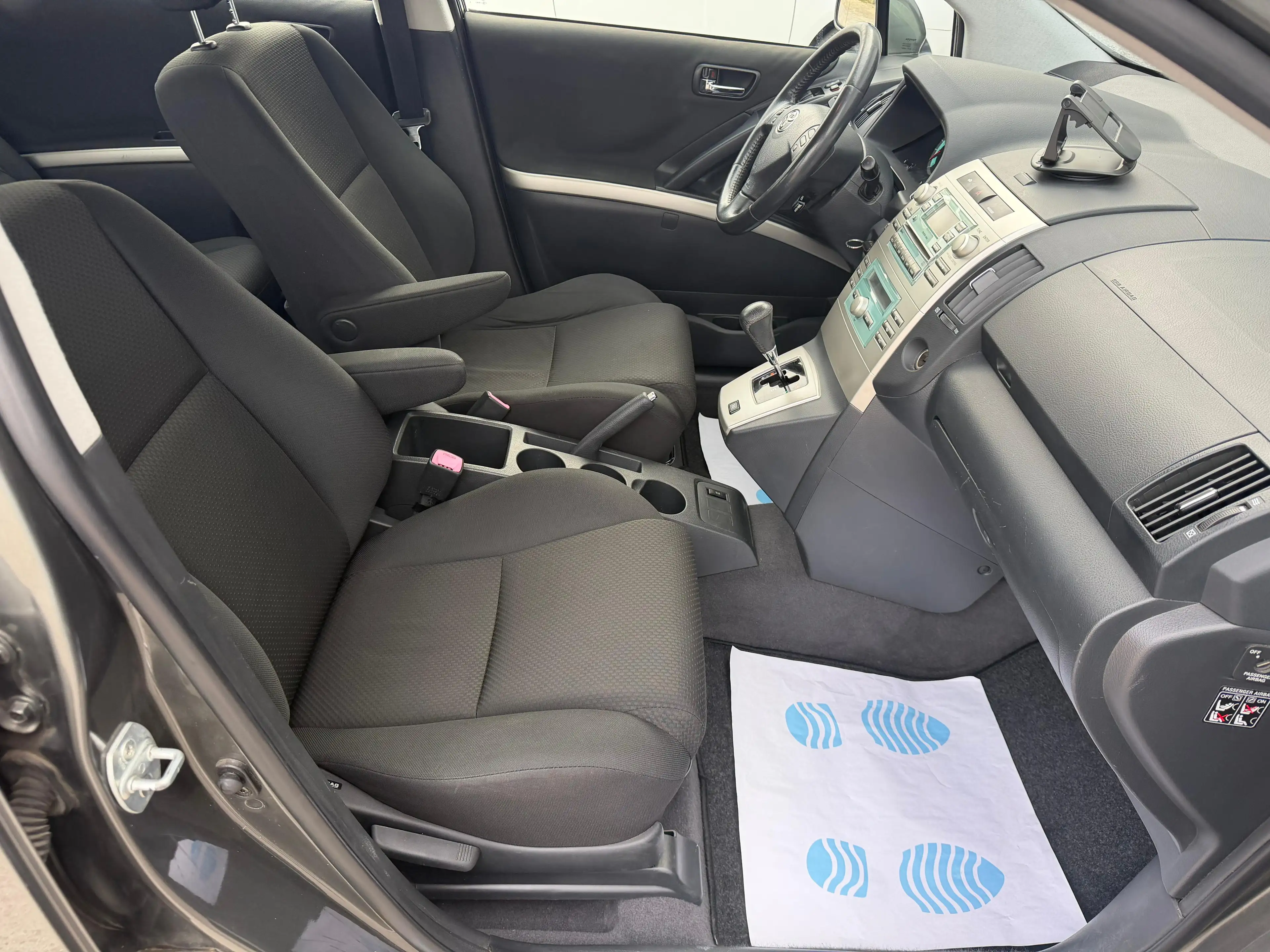 Toyota Corolla Verso 1.8i VVT-i Essence 7 places AUTOMATIQUE — photo 6
