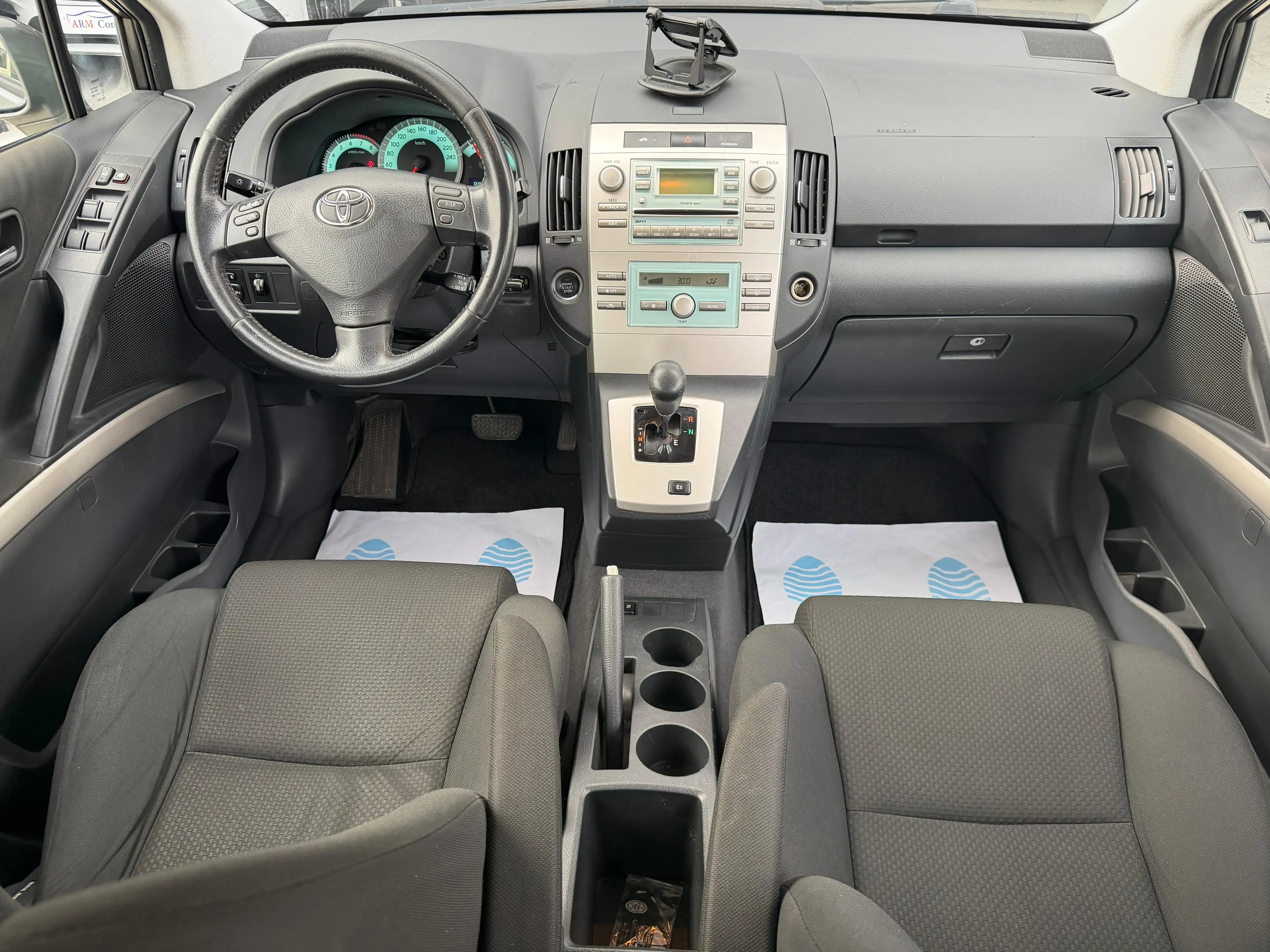 Toyota Corolla Verso 1.8i VVT-i Essence 7 places AUTOMATIQUE — photo 9