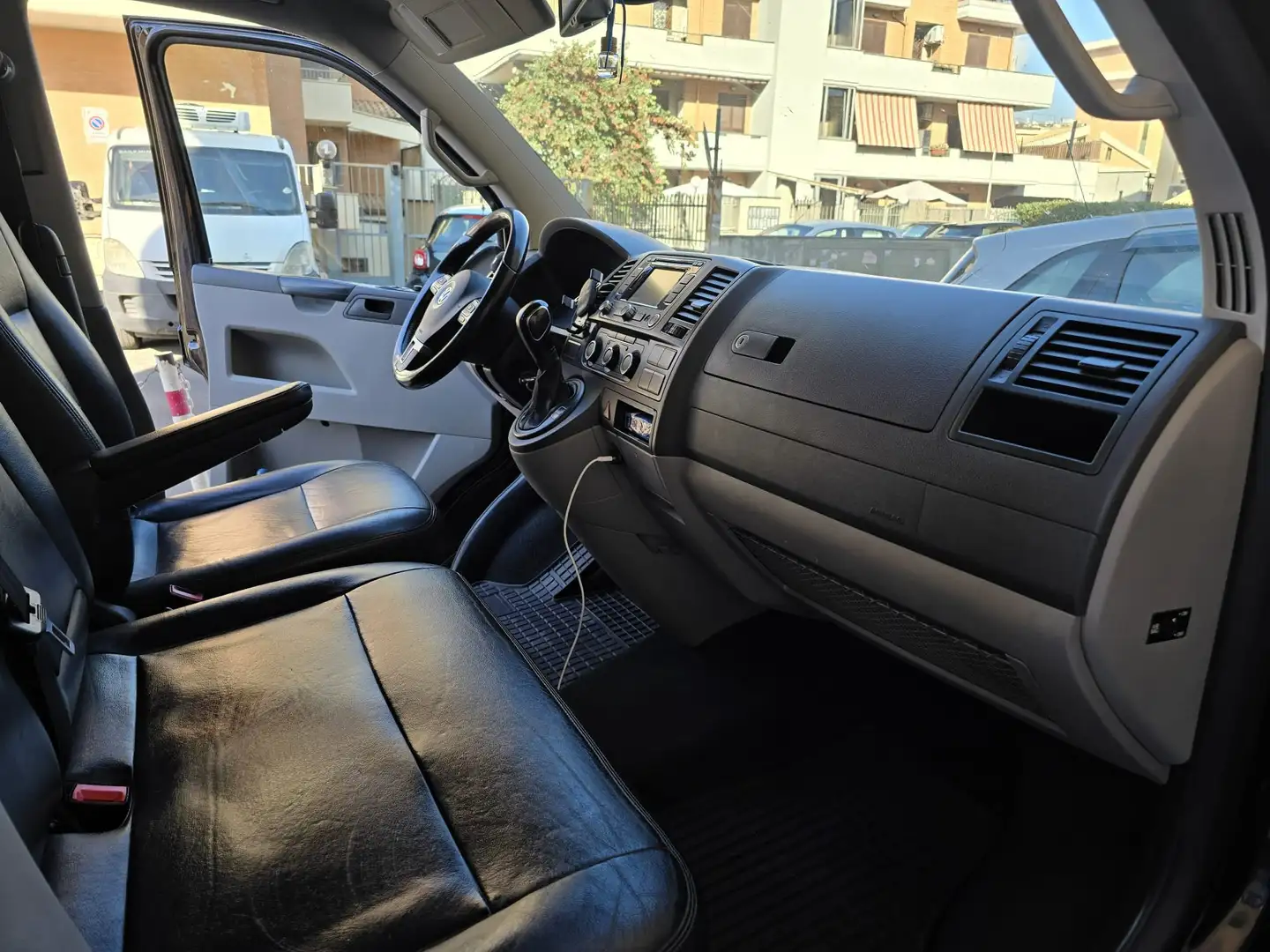 Volkswagen T5 Multivan Highline - 2