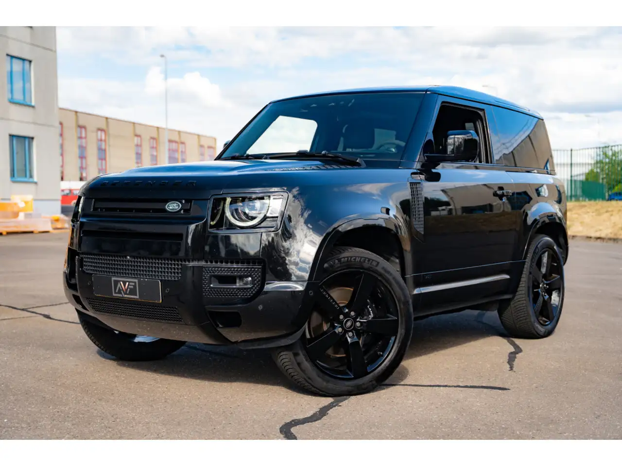 Land Rover Defender