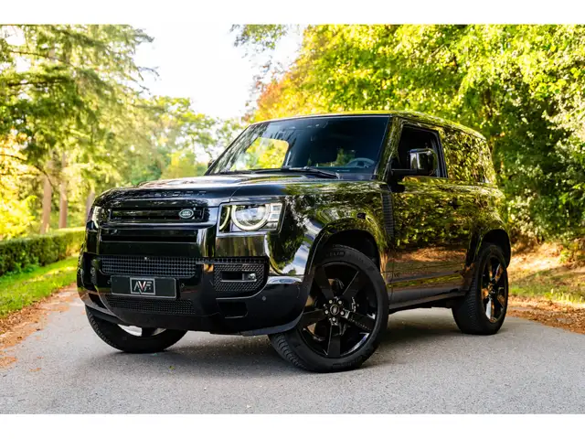 Land Rover Defender 90 P525 BLACK PACK - V8 SUPERCHARGE