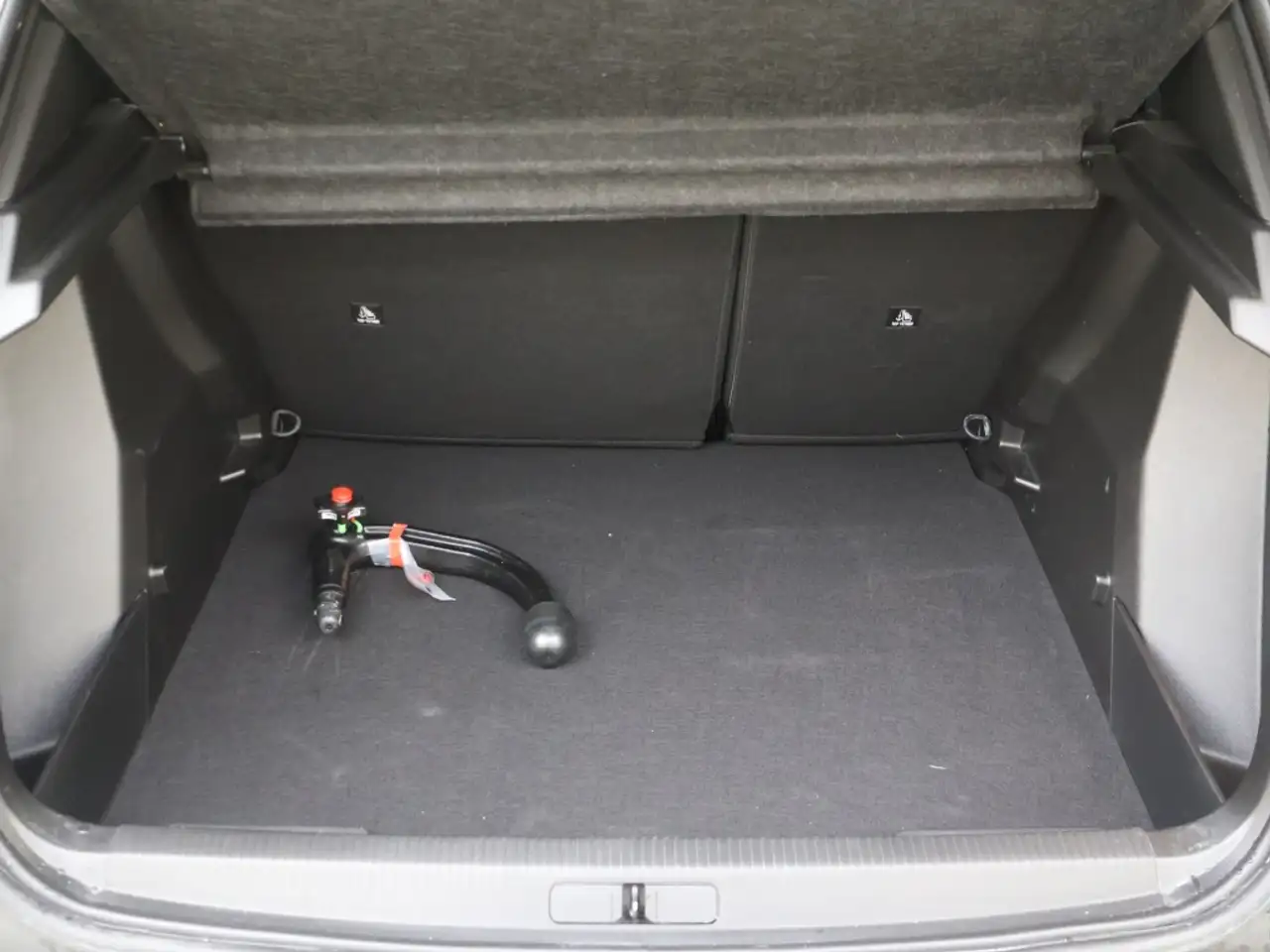 Peugeot 2008 1.2 Hybrid 136 Allure (+ Trekhaak) 7