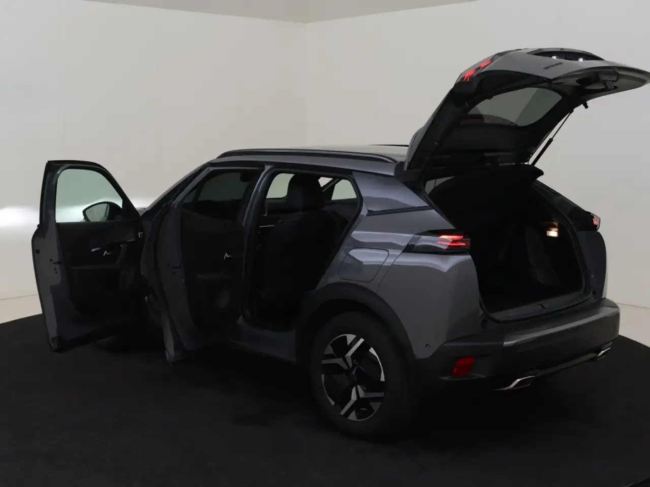 Peugeot 2008 1.2 Hybrid 136 Allure (+ Trekhaak) 19