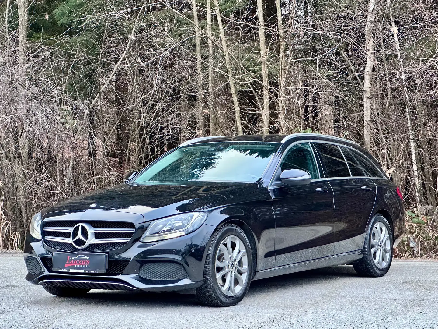 Mercedes-Benz C 220 d Kombi Aut. NAVI*LEDER*LED* STANDHEIZUNG* Schwarz - 1