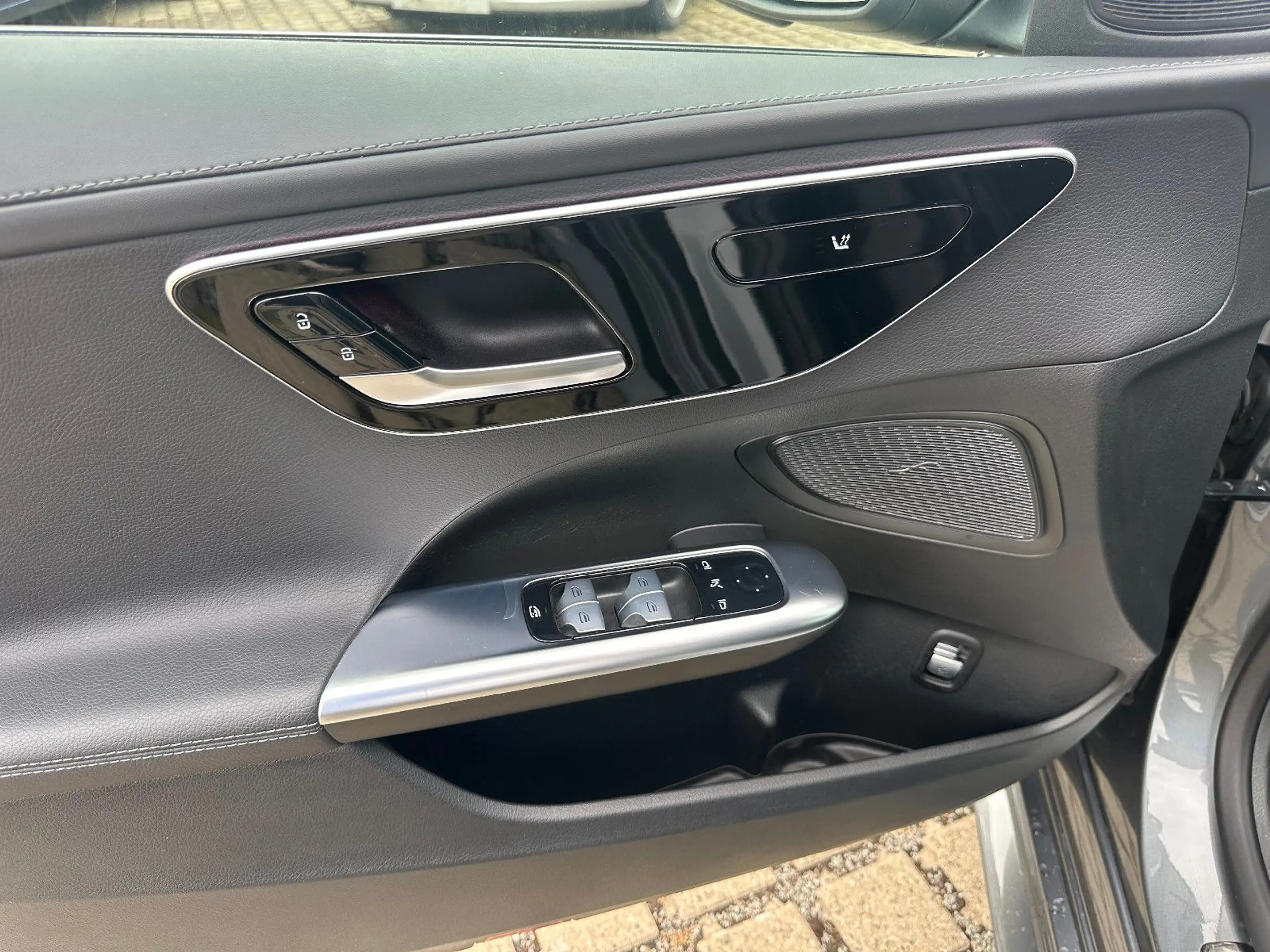 Mercedes-Benz C 220 d T AMG Line AHK / Alcantara / LED — photo 12