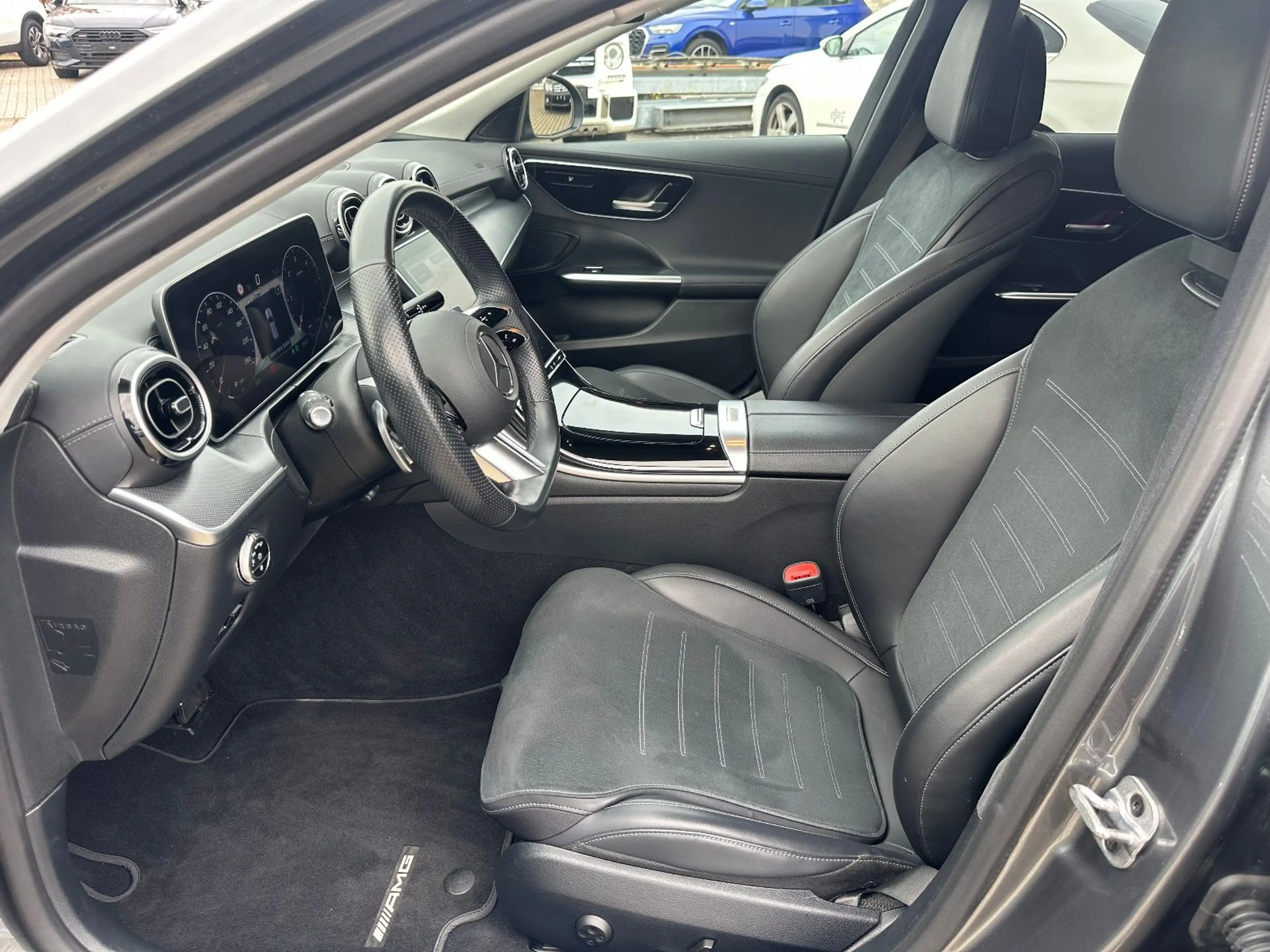 Mercedes-Benz C 220 d T AMG Line AHK / Alcantara / LED — photo 9
