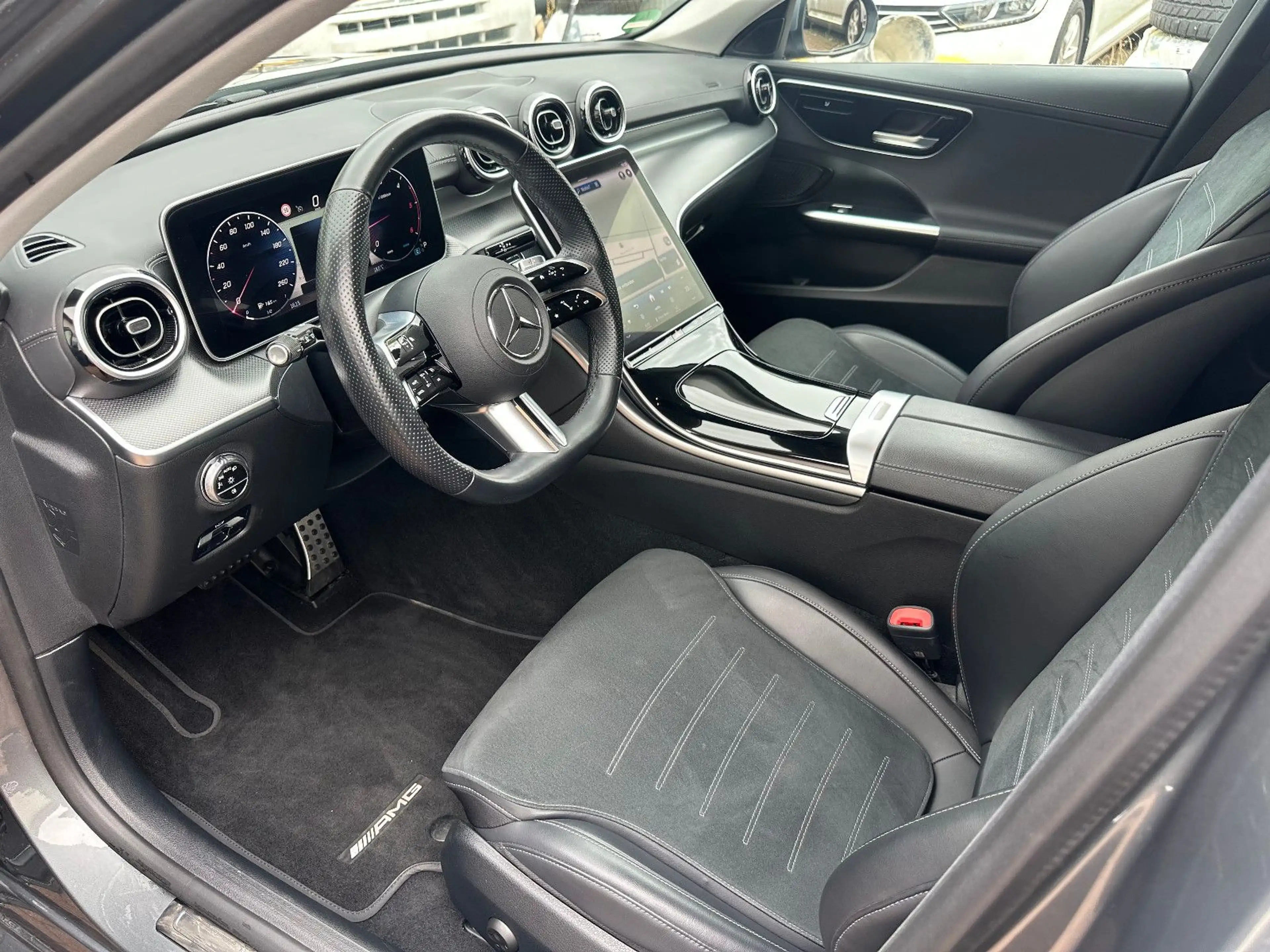 Mercedes-Benz C 220 d T AMG Line AHK / Alcantara / LED — photo 8