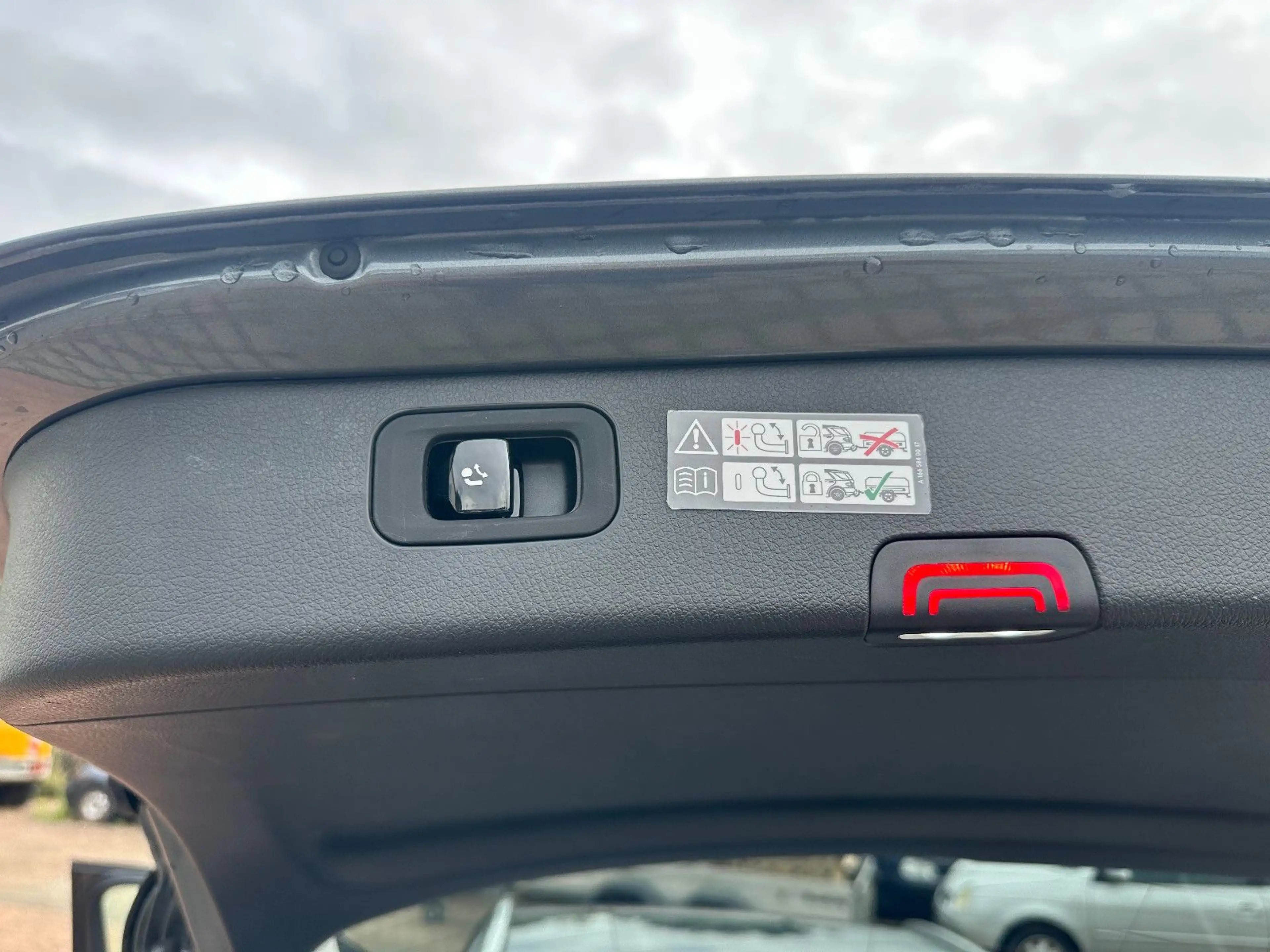 Mercedes-Benz C 220 d T AMG Line AHK / Alcantara / LED — photo 15