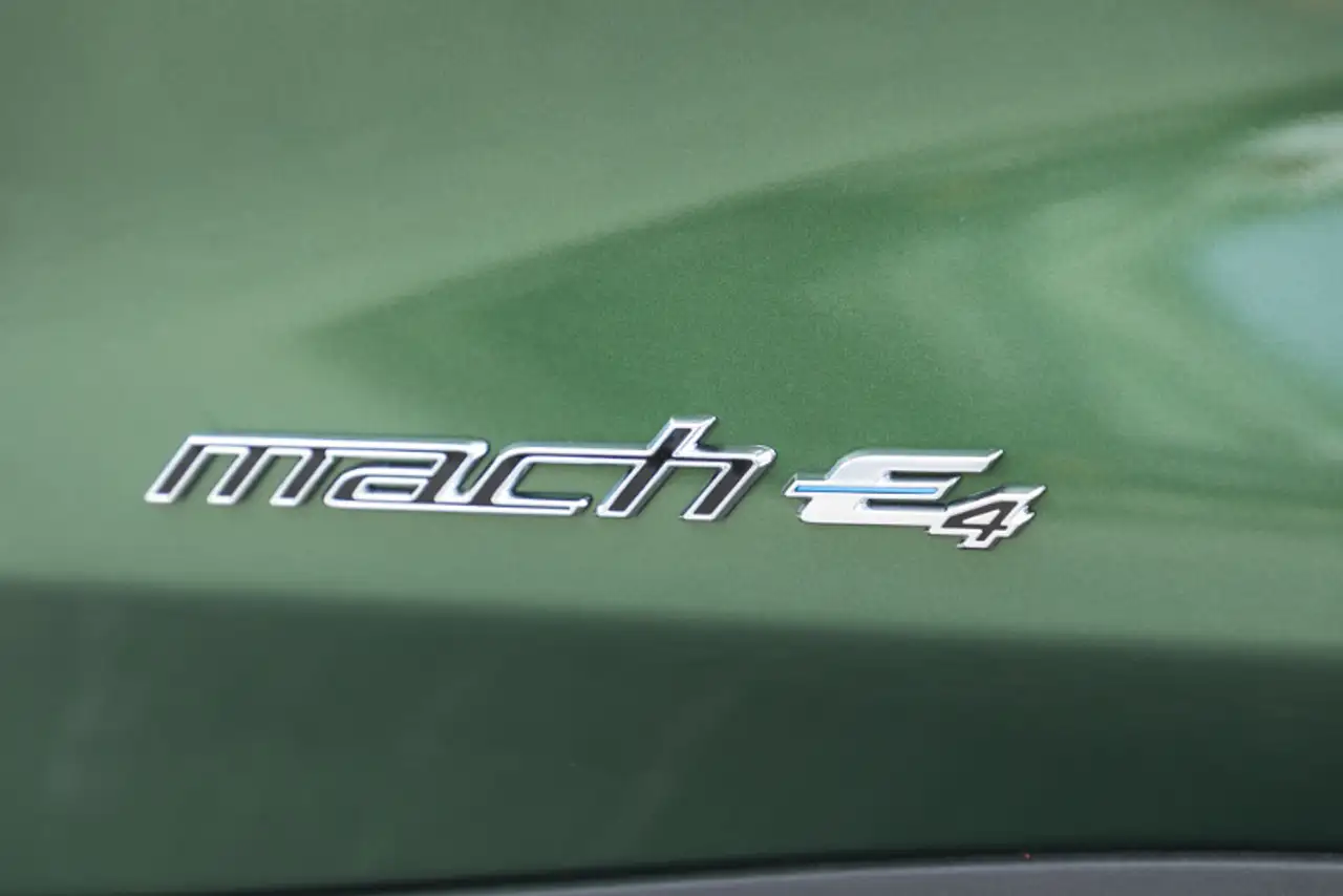 Ford Mustang Mach-E снимка Ford Mustang Mach-E