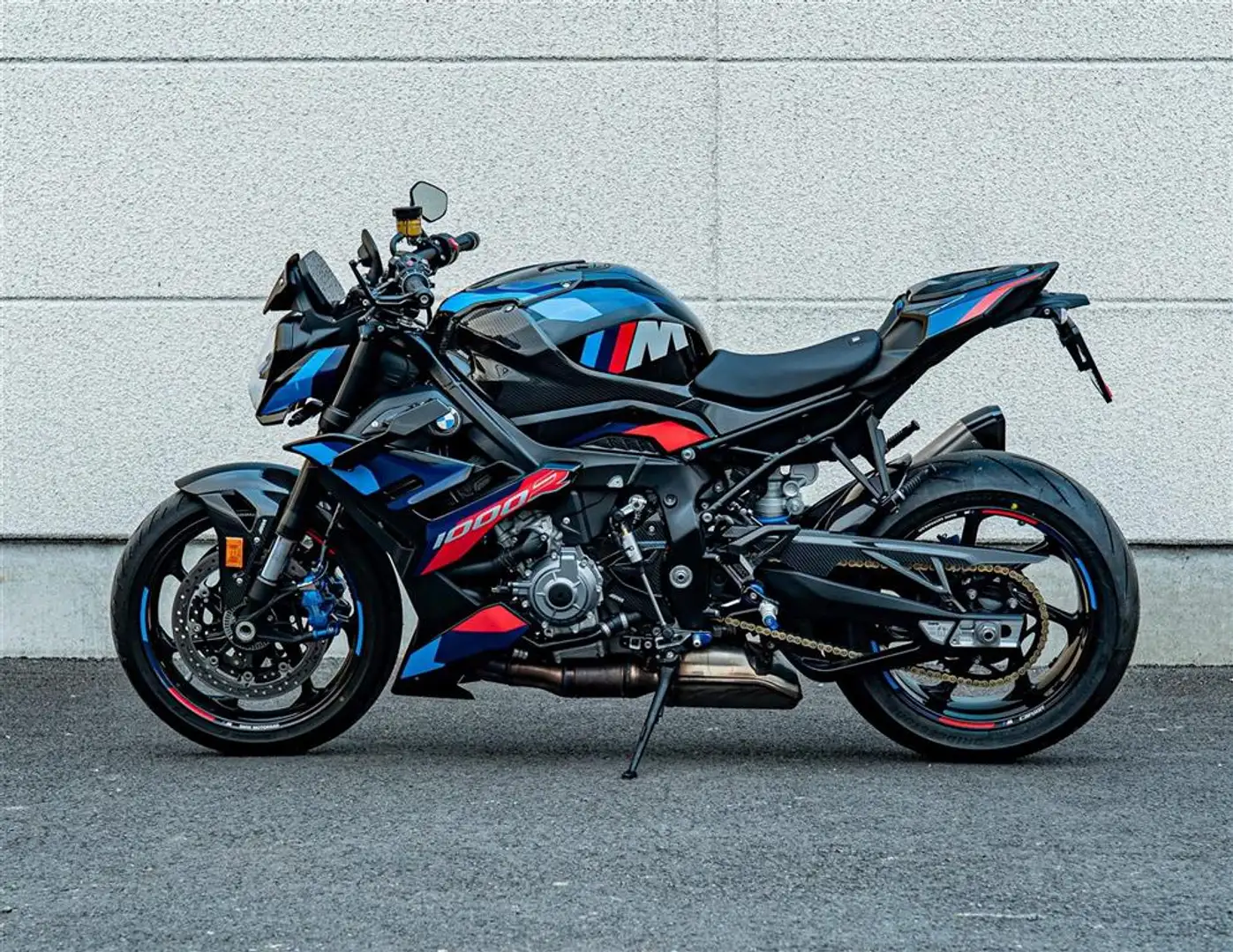 BMW M 1000 R 0 Zwart - 2