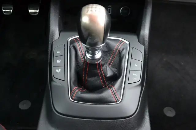 Ford Focus view 14