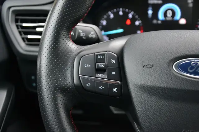 Ford Focus view 16