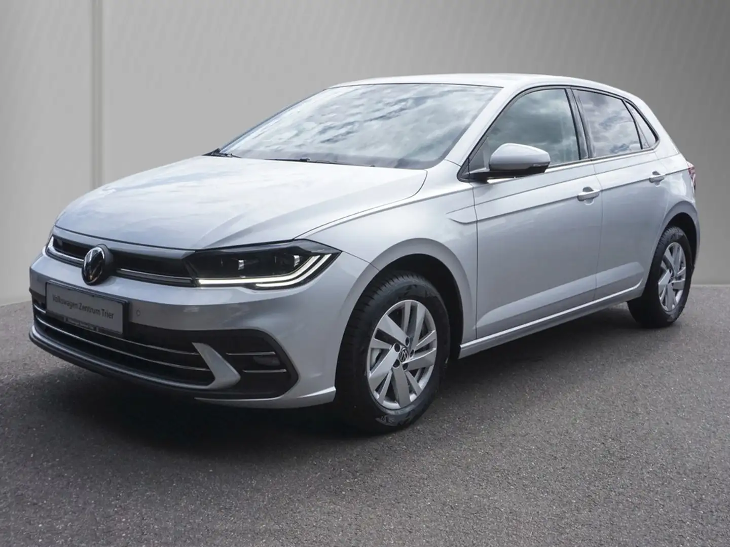 Volkswagen Polo 1.0 TSI DSG Style Grau - 2