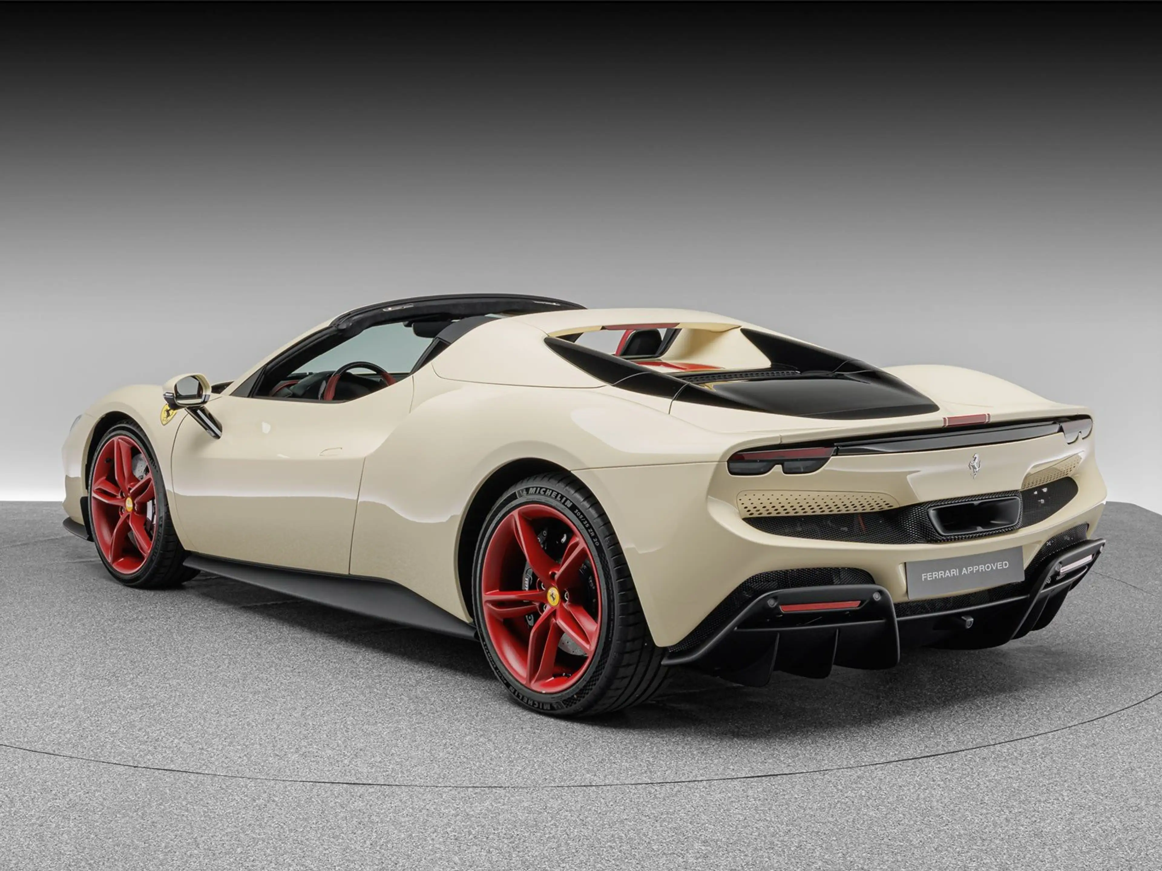 Ferrari 296 GTS — photo 3
