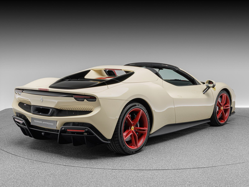 Ferrari 296 GTS — photo 8