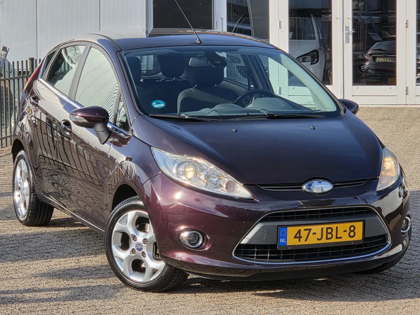 Ford Fiesta 1.25 Titanium CRUISE CONTROL|ECC/AIRCO|PDC|BLUE TO Mauve - 2