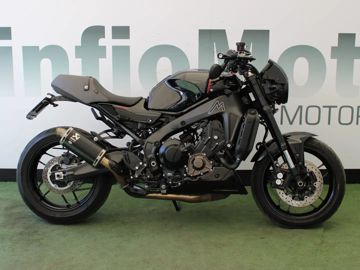 Yamaha XSR 900 - 1