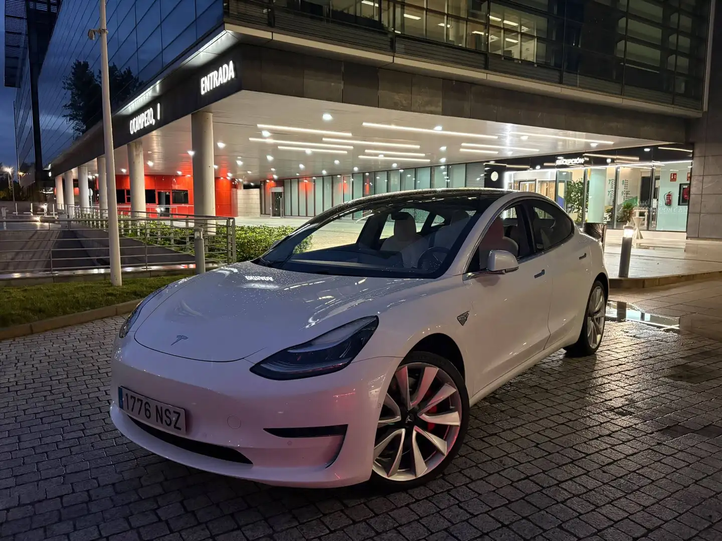 Tesla Model 3 Model 3 Long-Range Dual Motor Performance AWD Performance Blanco - 2