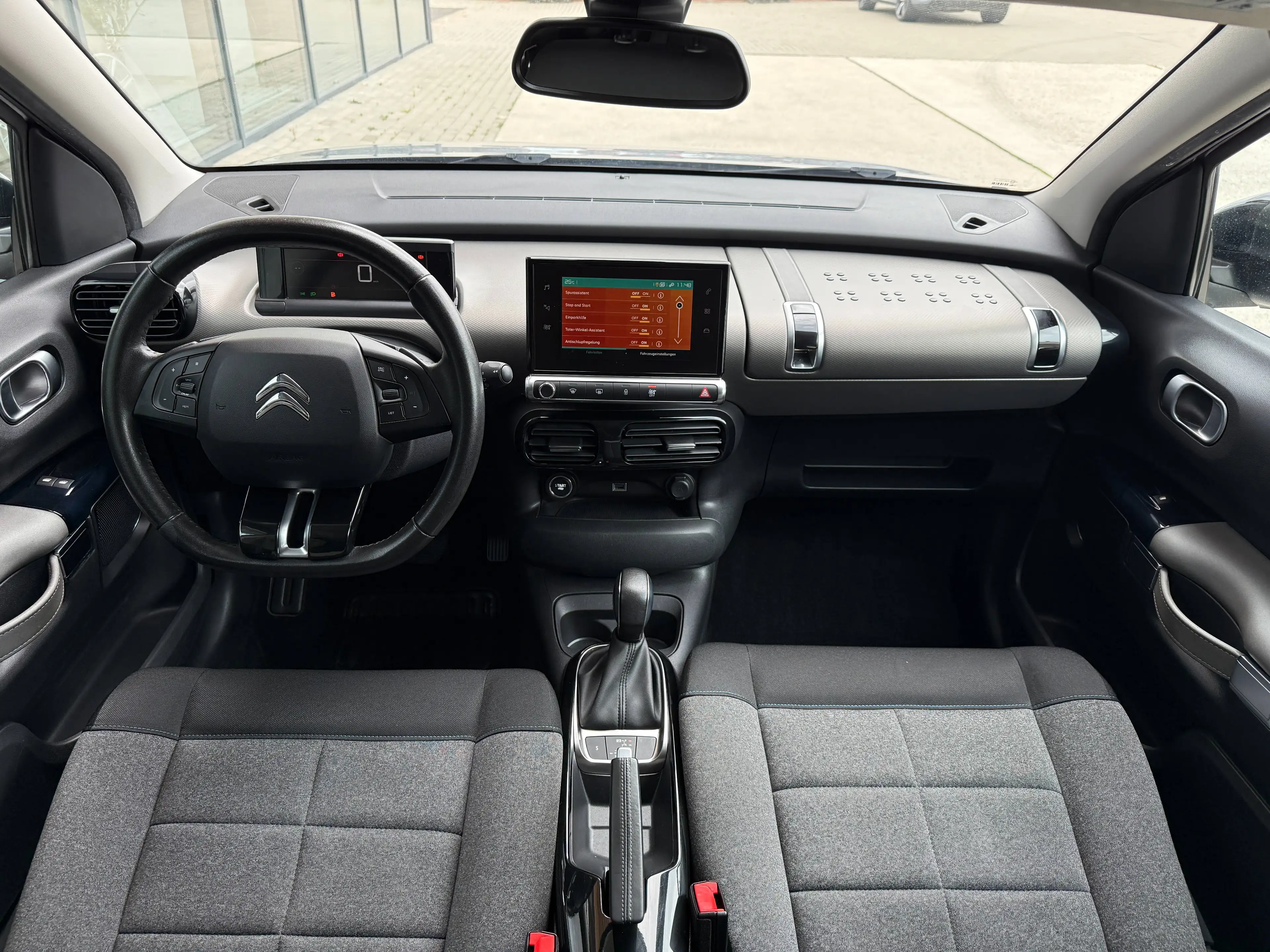 Citroen C4 Cactus Shine Kamera/Tempomat/Schlüssellose — photo 6