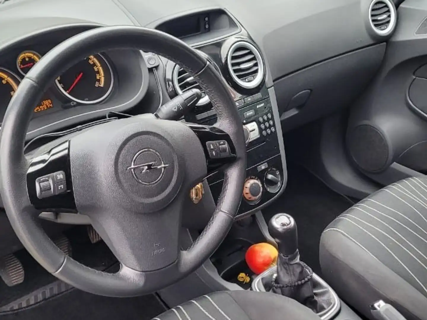 Opel Corsa 1.3 CDTI DPF ecoFLEX Start-Stop Edition 111 Jahre Срібний - 2
