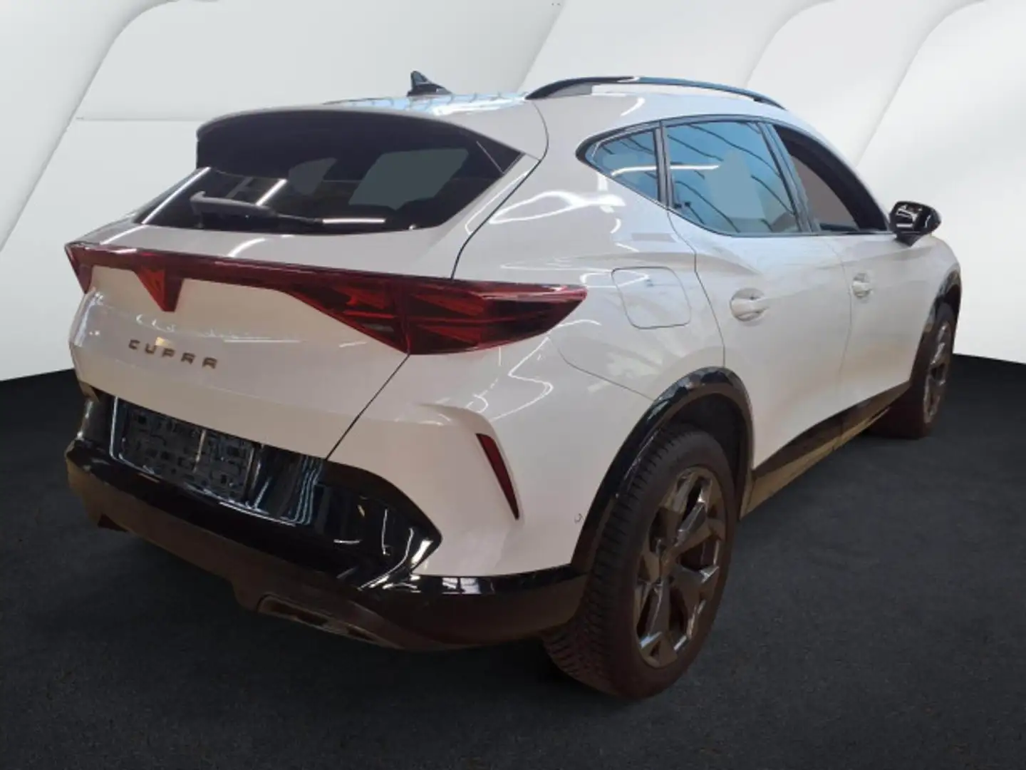 CUPRA Formentor 1.5 eTSI DSG Sennheiser Navi SHZ Edgr Weiß - 2
