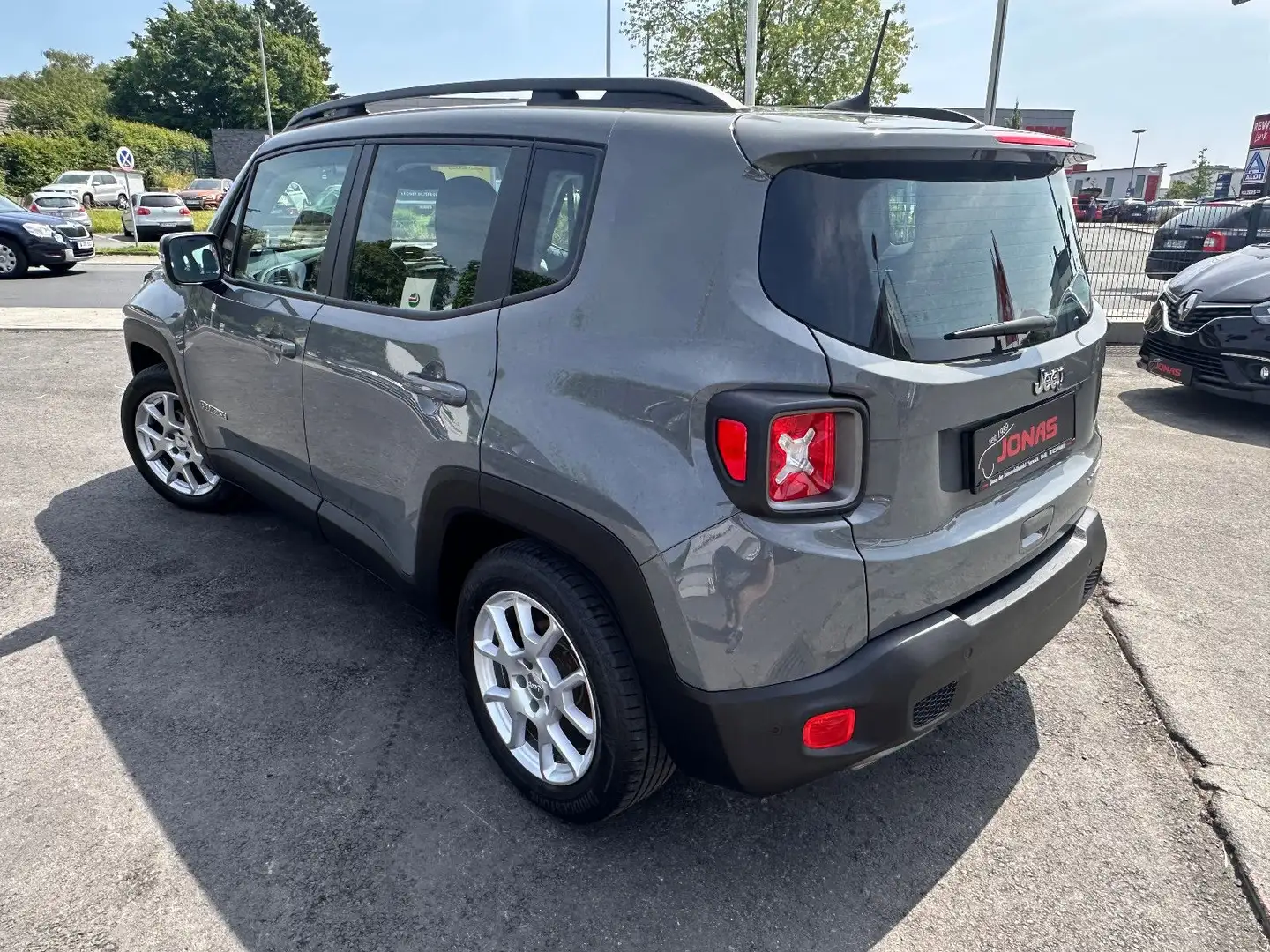 Jeep Renegade Limited FWD Grau - 2