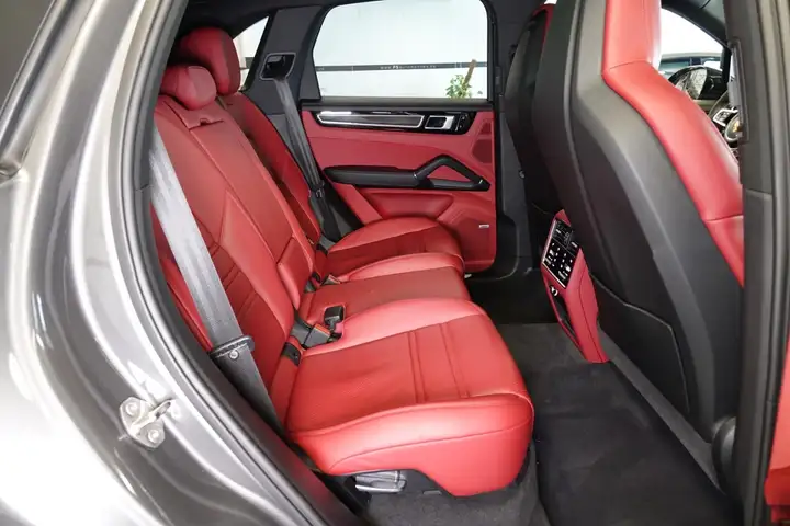 Porsche Cayenne 2019, foto 35
