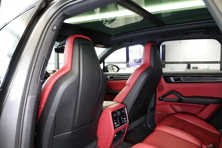 Porsche Cayenne 2019, foto 17