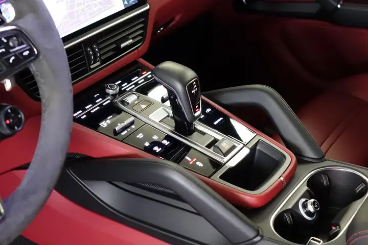 Porsche Cayenne 2019, foto 14